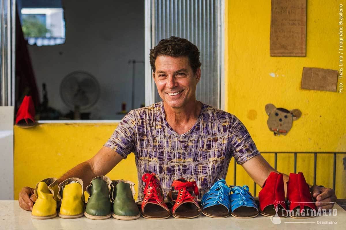 FERNANDO VIANA: CALÇADOS FEITOS COM A MÃO E O CORAÇÃO