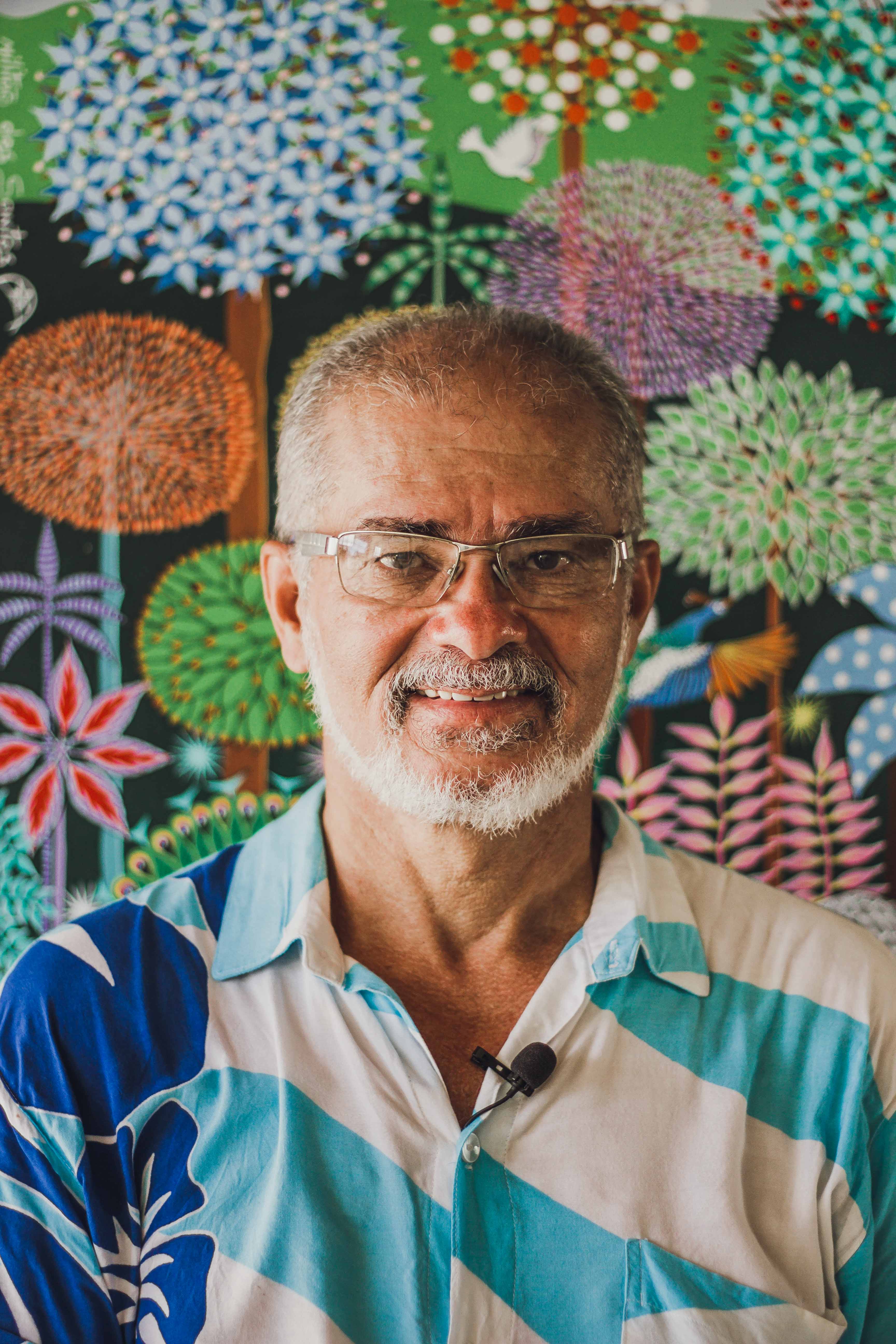 TODOS OS SENTIDOS DE MILITÃO DOS SANTOS