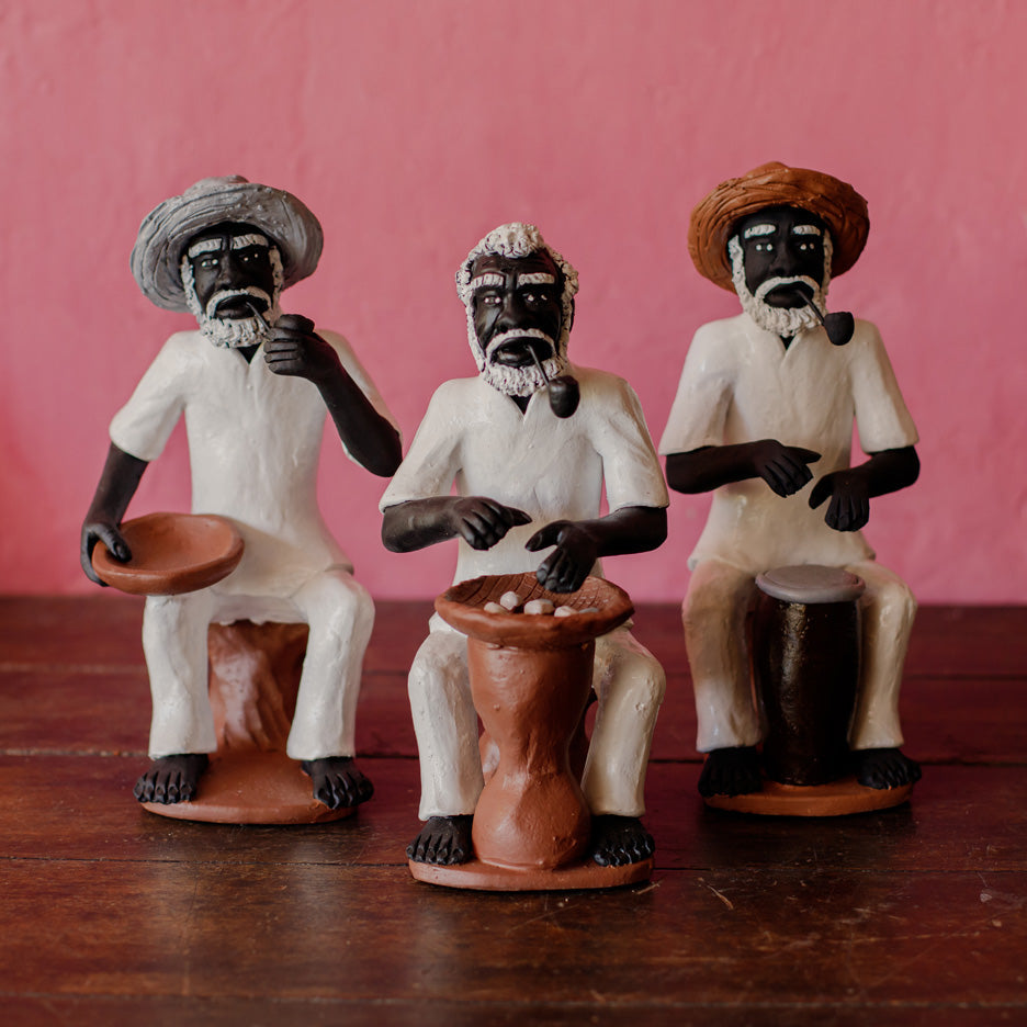 Imagens de Preto Velhos Sentados