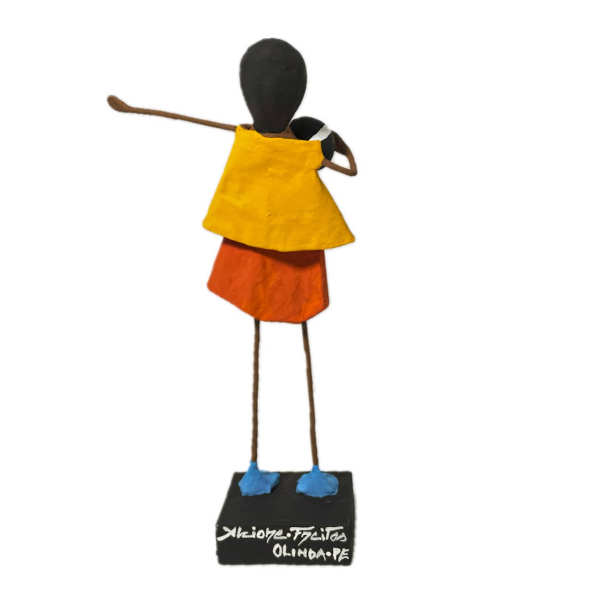Escultura Brincadeira Infantil com Bola - Amarela 10
