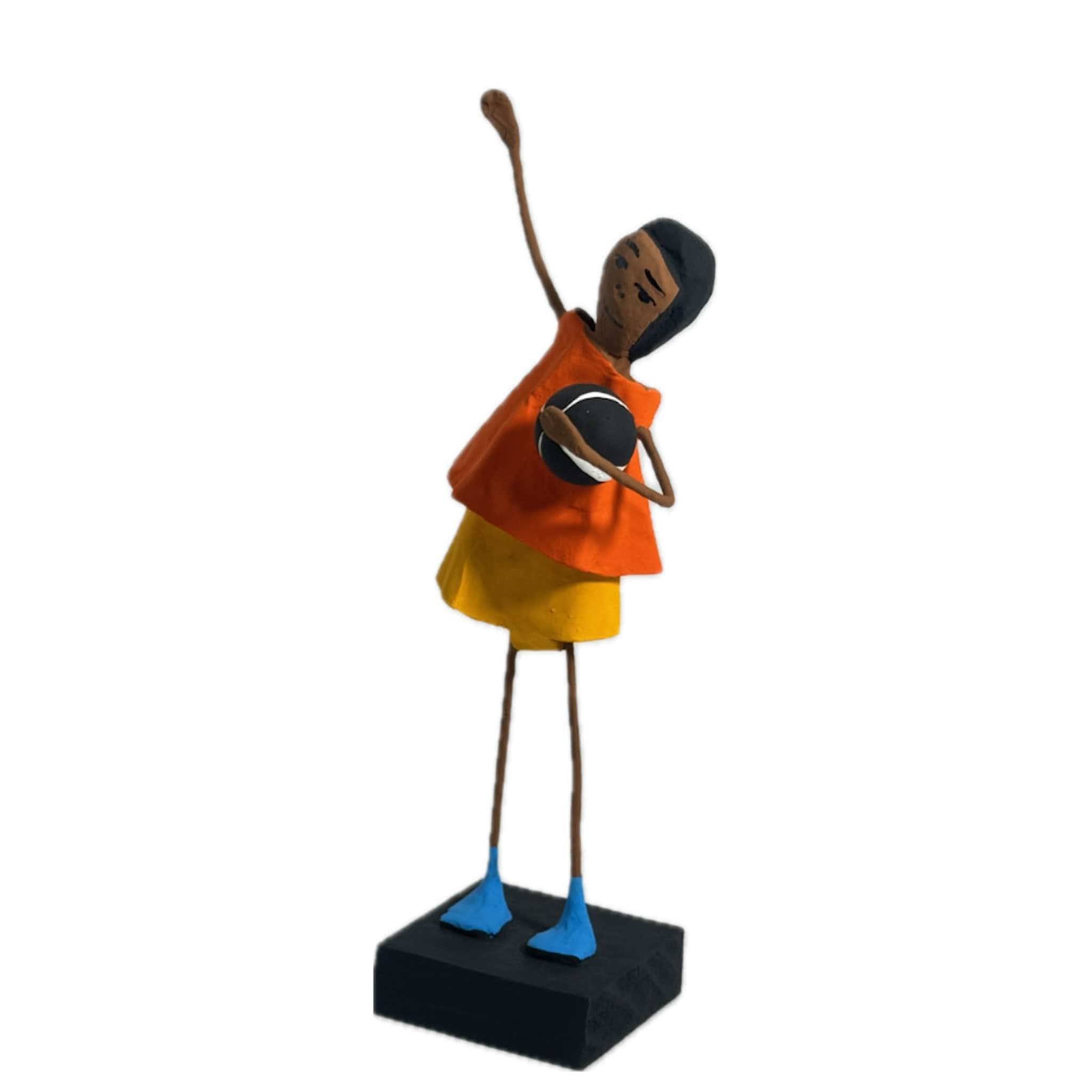 Escultura Brincadeira Infantil com Bola - Laranja 12