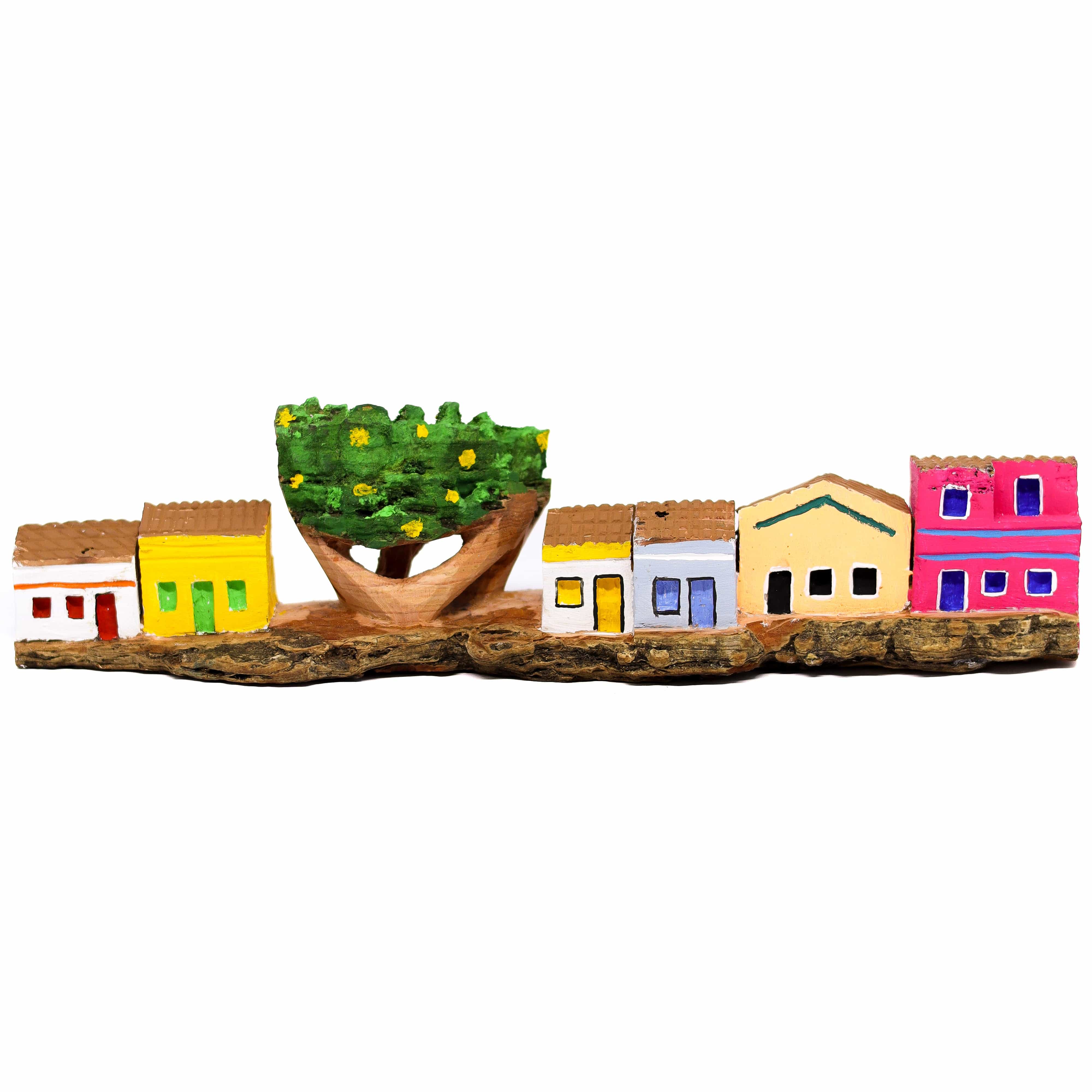 Escultura Casinha Talhada na Madeira CMS G