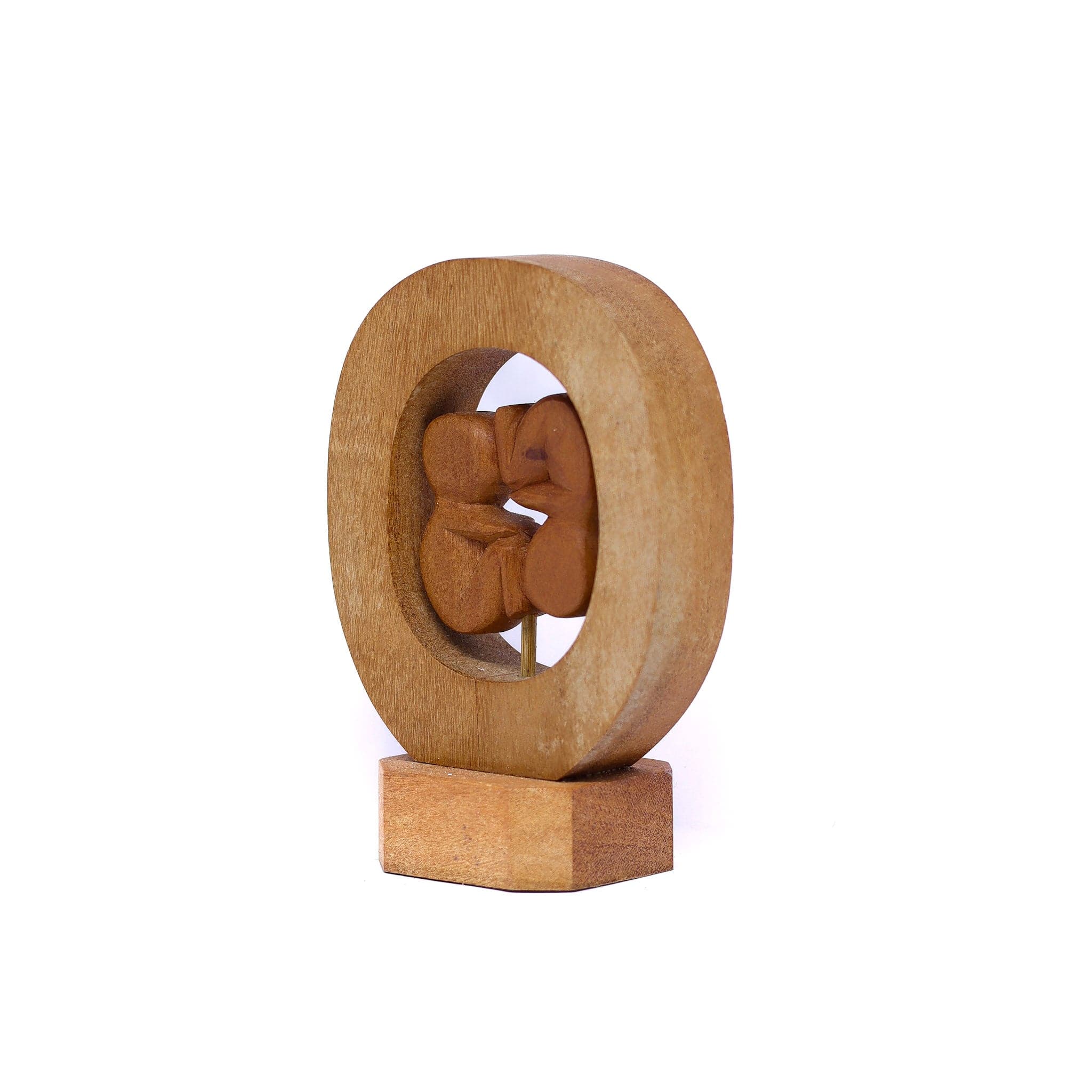 Escultura Embrião P 02