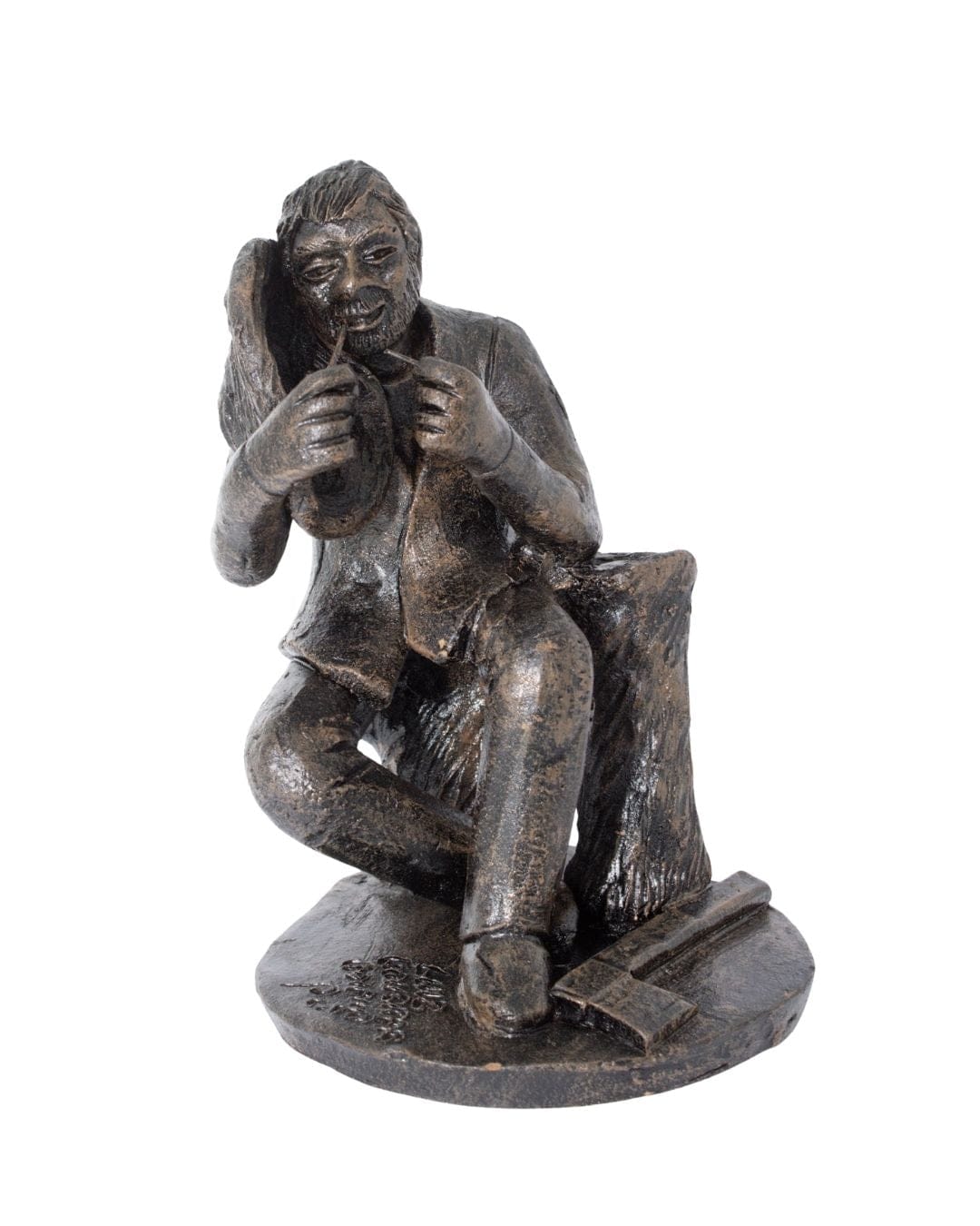 Escultura Entre Corte e Fumaça em Barro