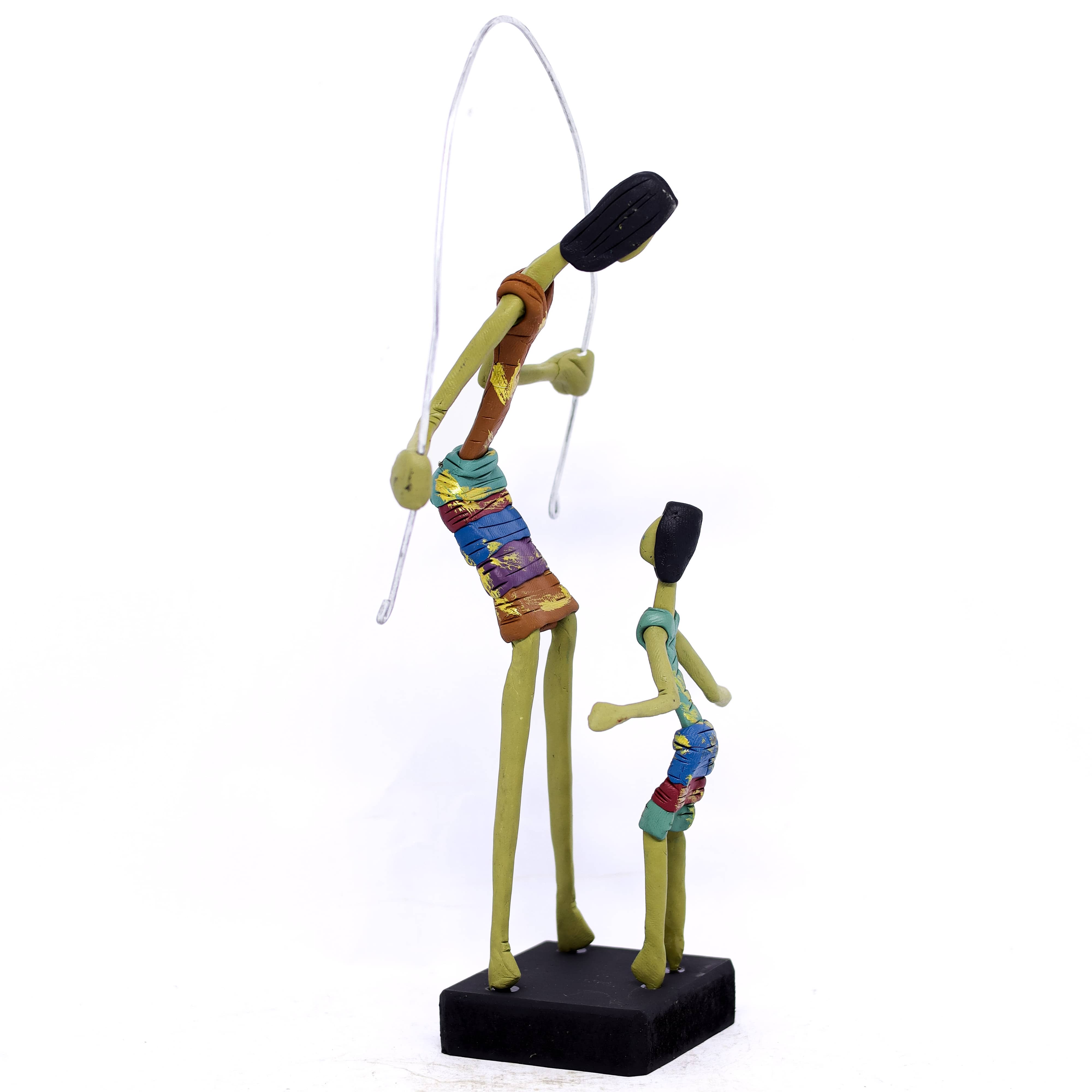 Escultura Mãe e Filha Pulando Corda