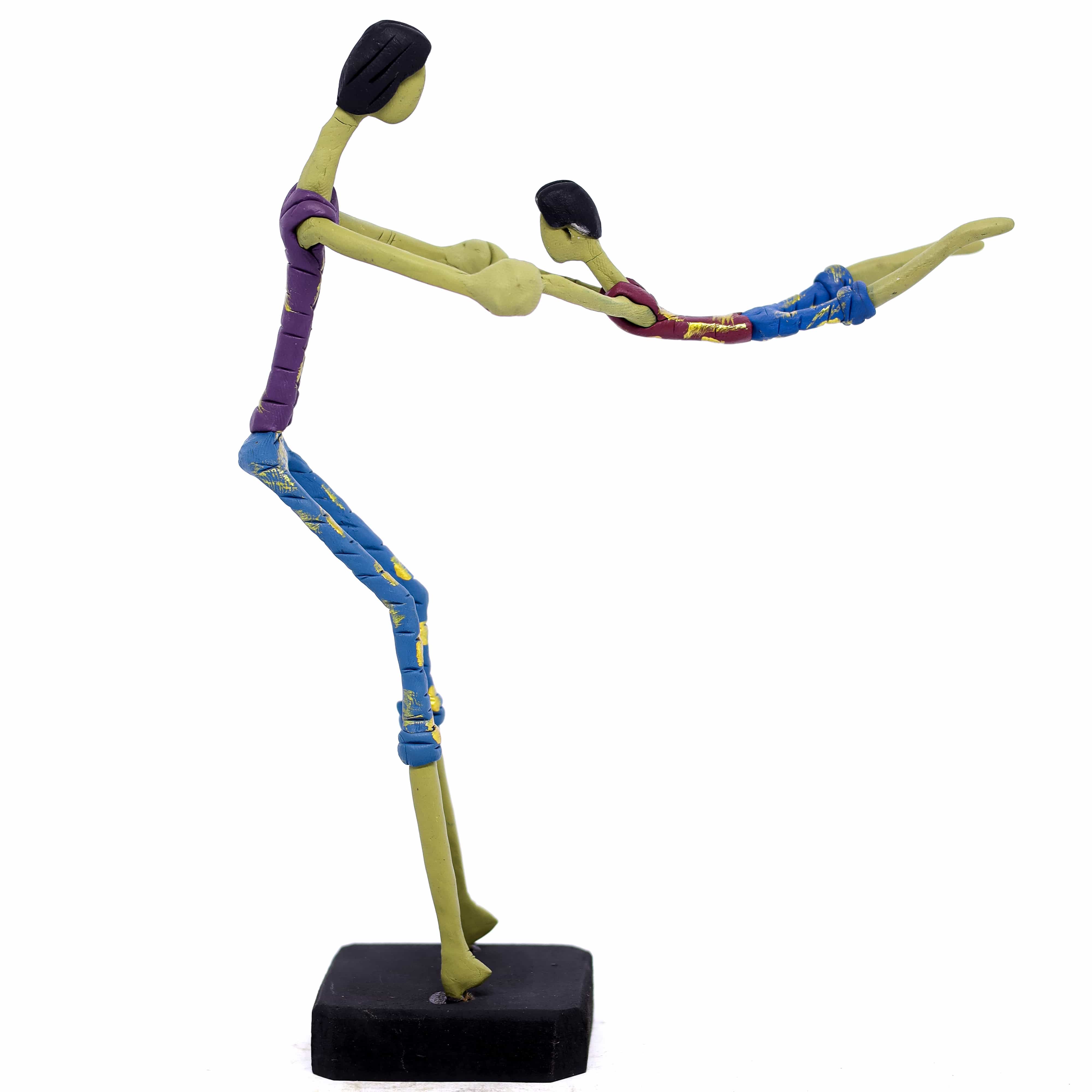 Escultura Pai e Filho Girando