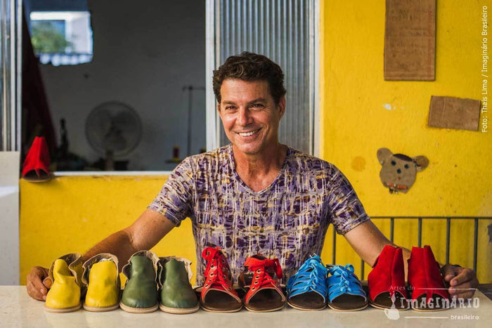 FERNANDO VIANA: CALÇADOS FEITOS COM A MÃO E O CORAÇÃO