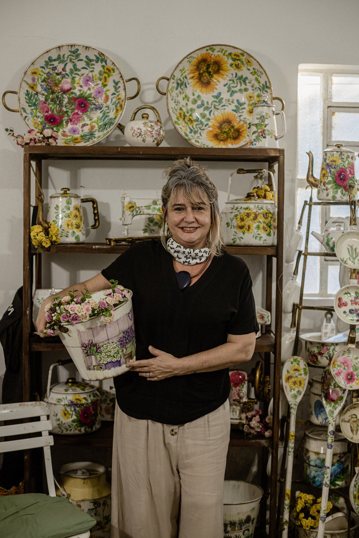 TITA ARAÚJO: A ARTE QUE 'TRANSFORMA E ENCANTA'