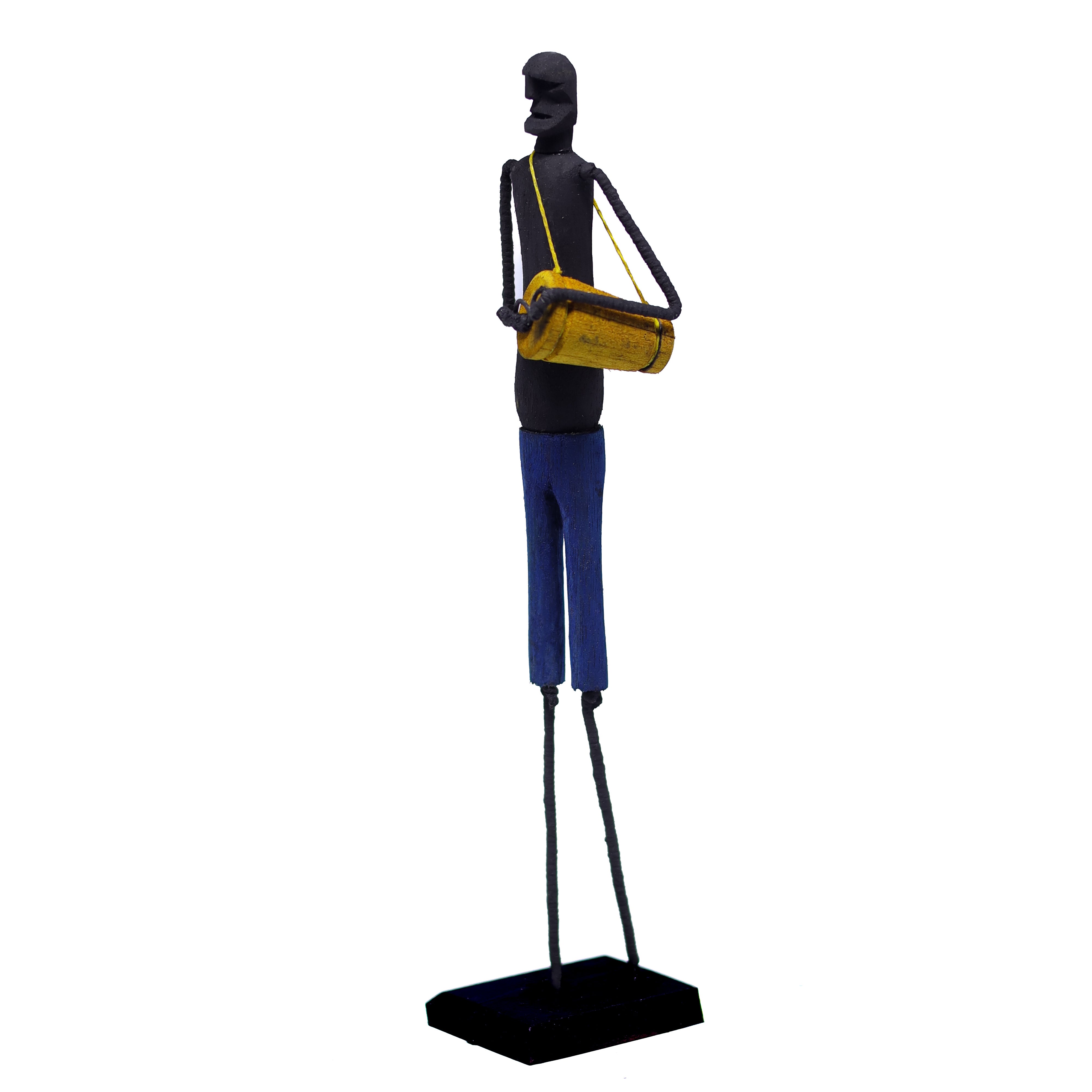 Escultura Madeira e Arame 131
