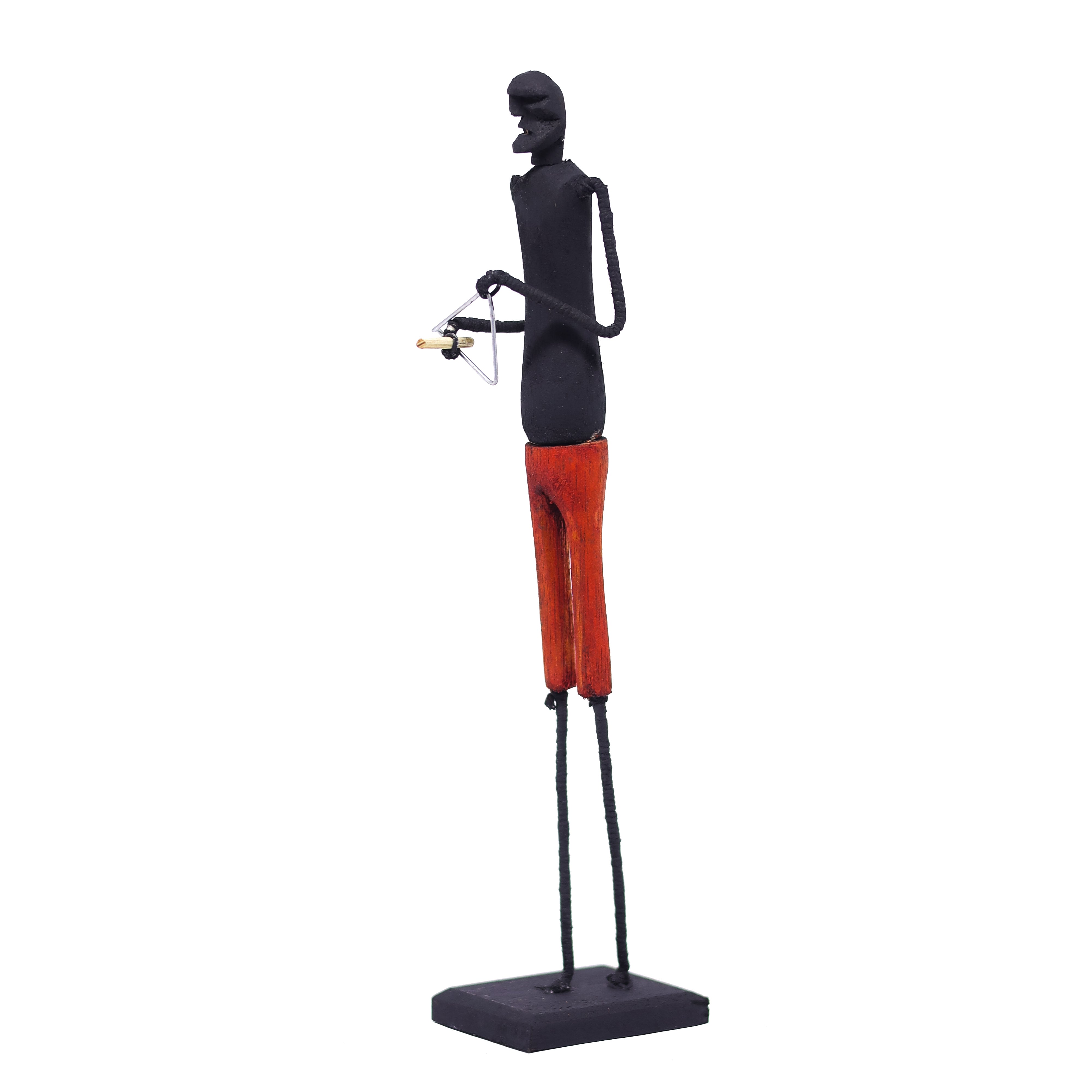 Escultura Madeira e Arame 24
