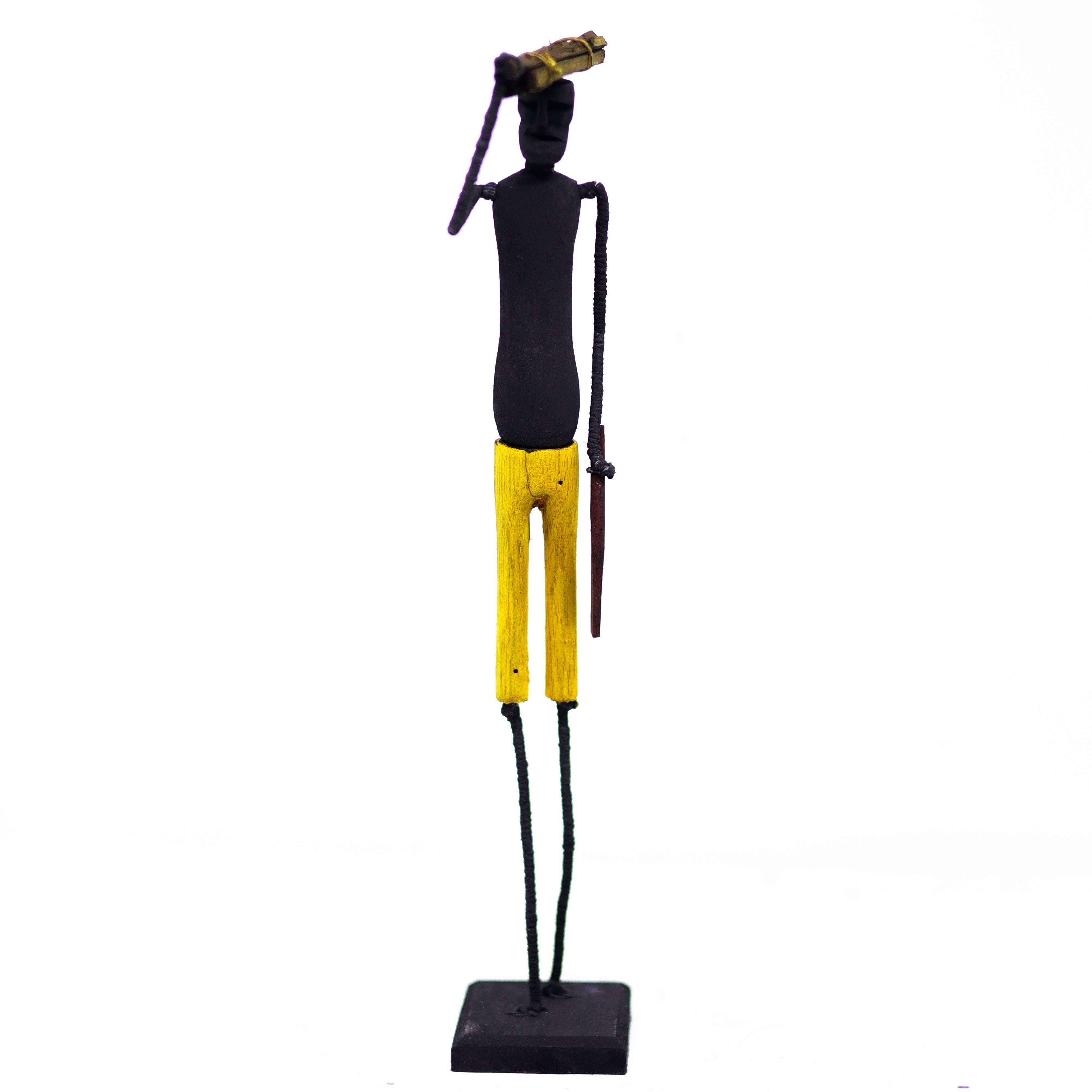 Escultura Madeira e Arame 215