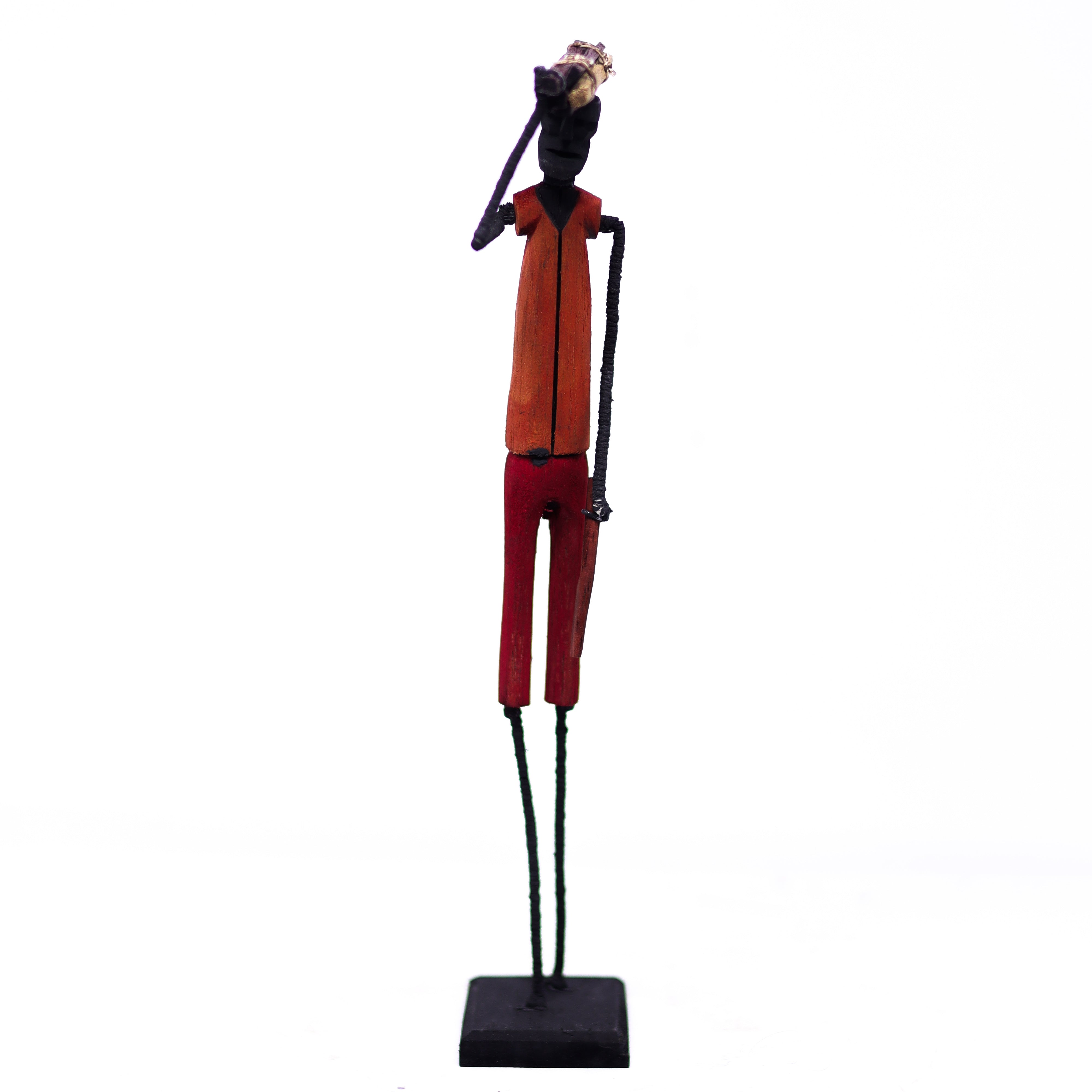 Escultura Madeira e Arame 236