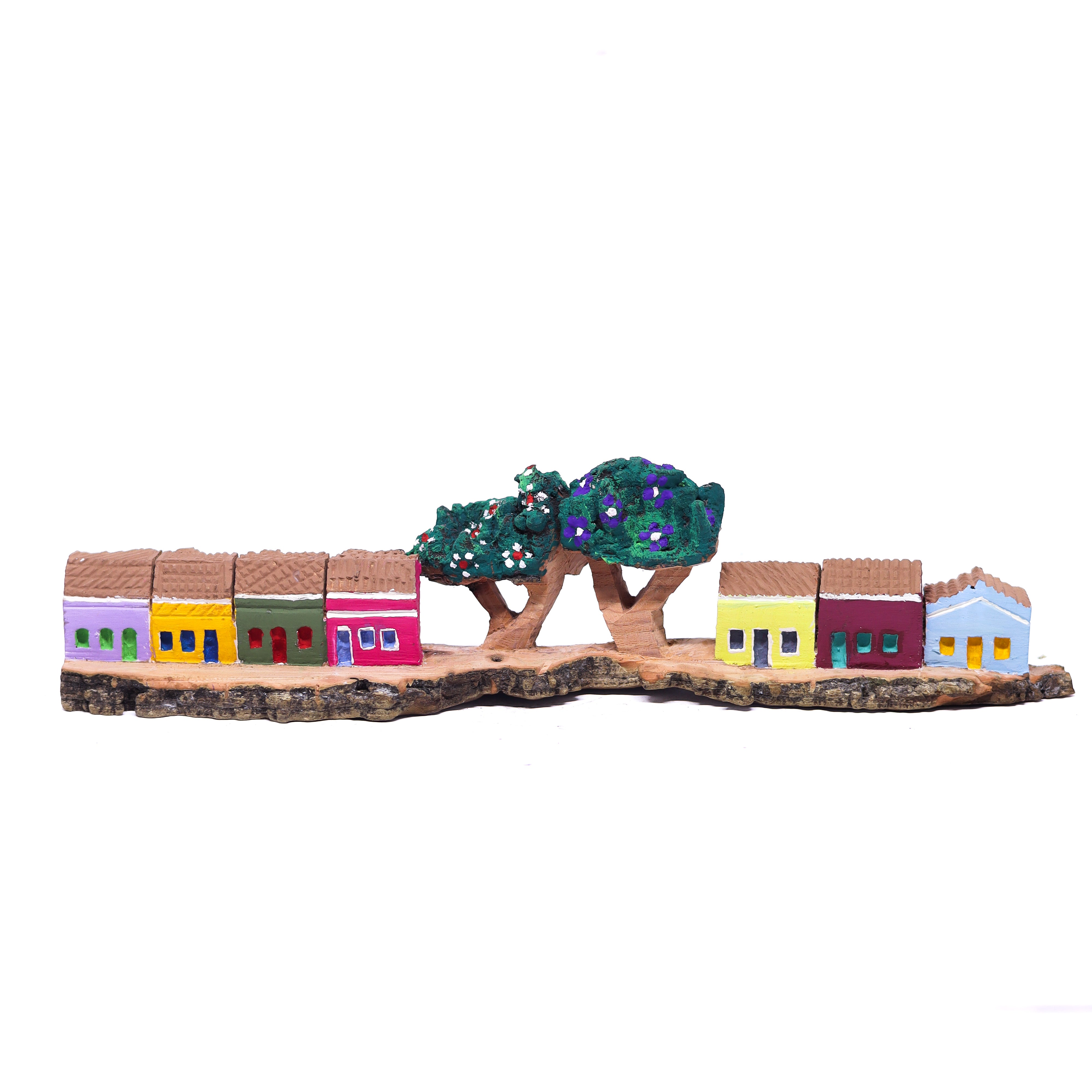 Escultura Casinha Talhada na Madeira CMS 29 cm