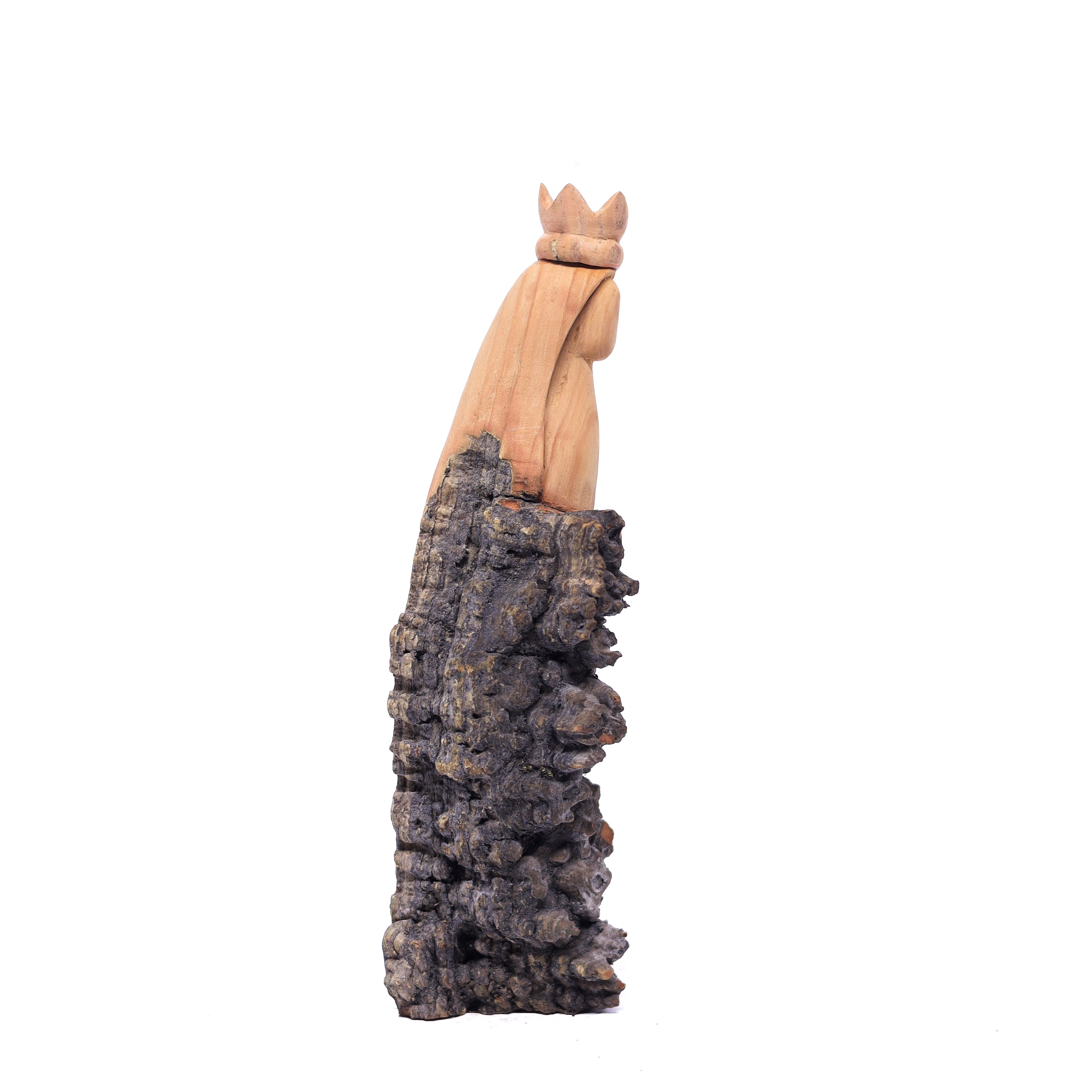 Escultura Santinha Talhada na Madeira CMS 21 cm