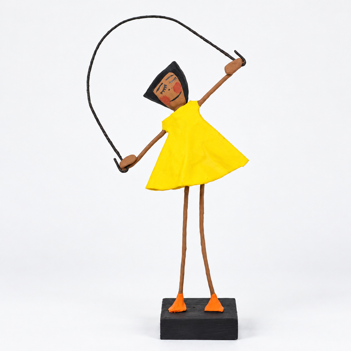 Escultura Brincadeira Infantil Pula Corda - Amarela