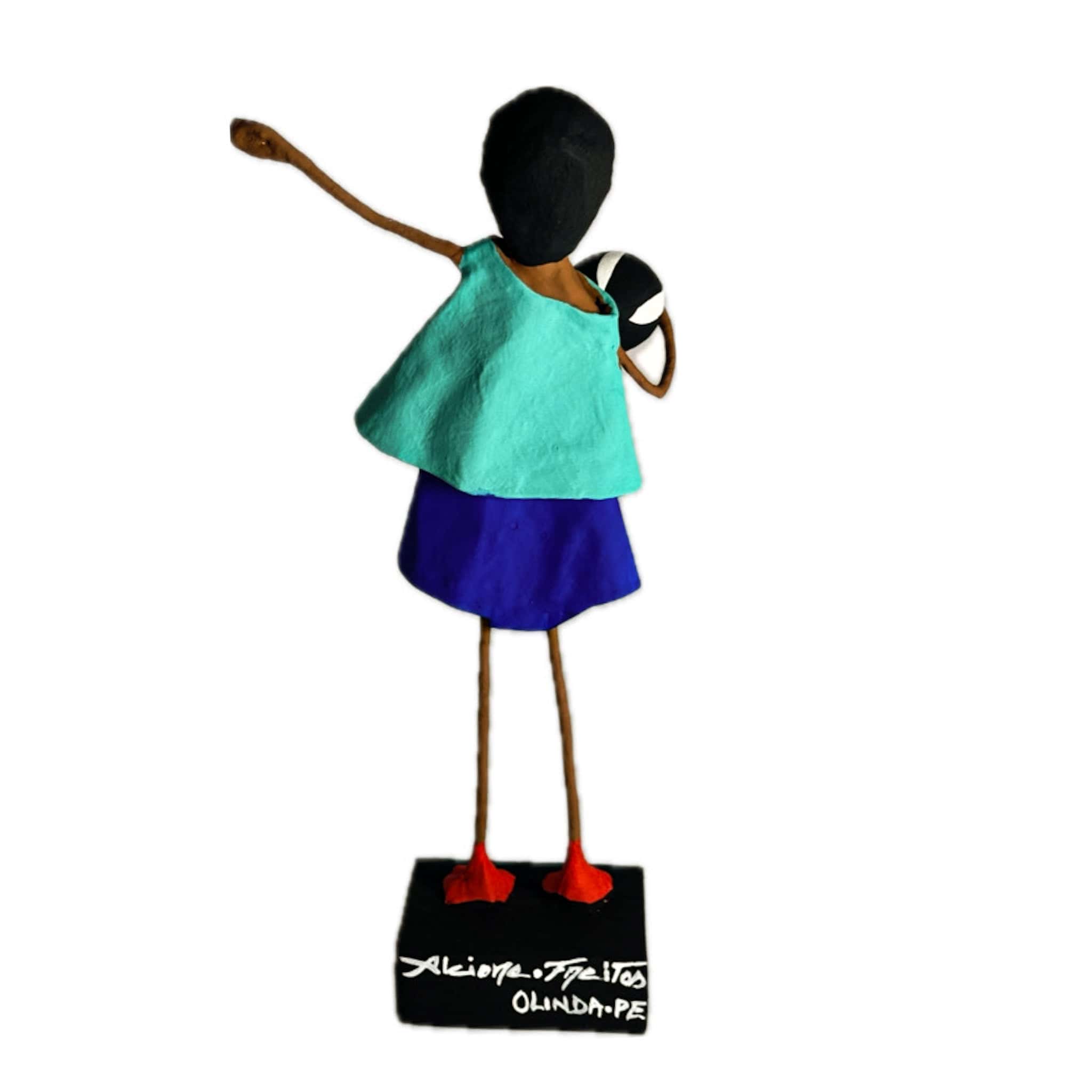 Escultura Brincadeira Infantil com Bola  - Azul 11