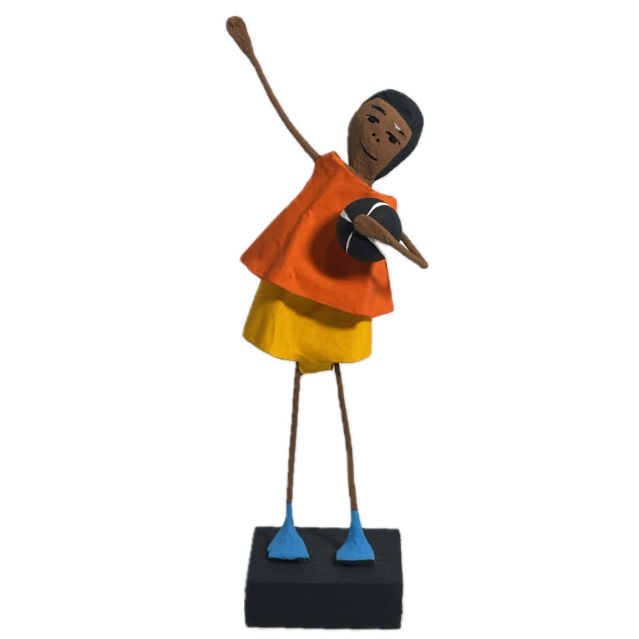 Escultura Brincadeira Infantil com Bola  - Laranja 12