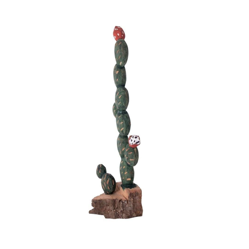 Escultura Cacto Talhado na Madeira 01