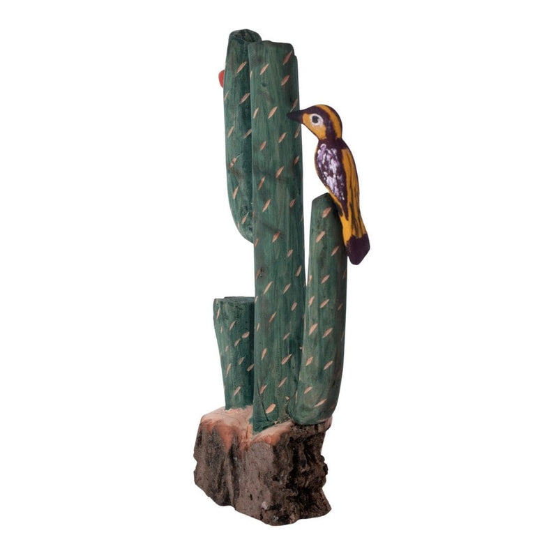 Escultura Cacto Talhado na Madeira 01