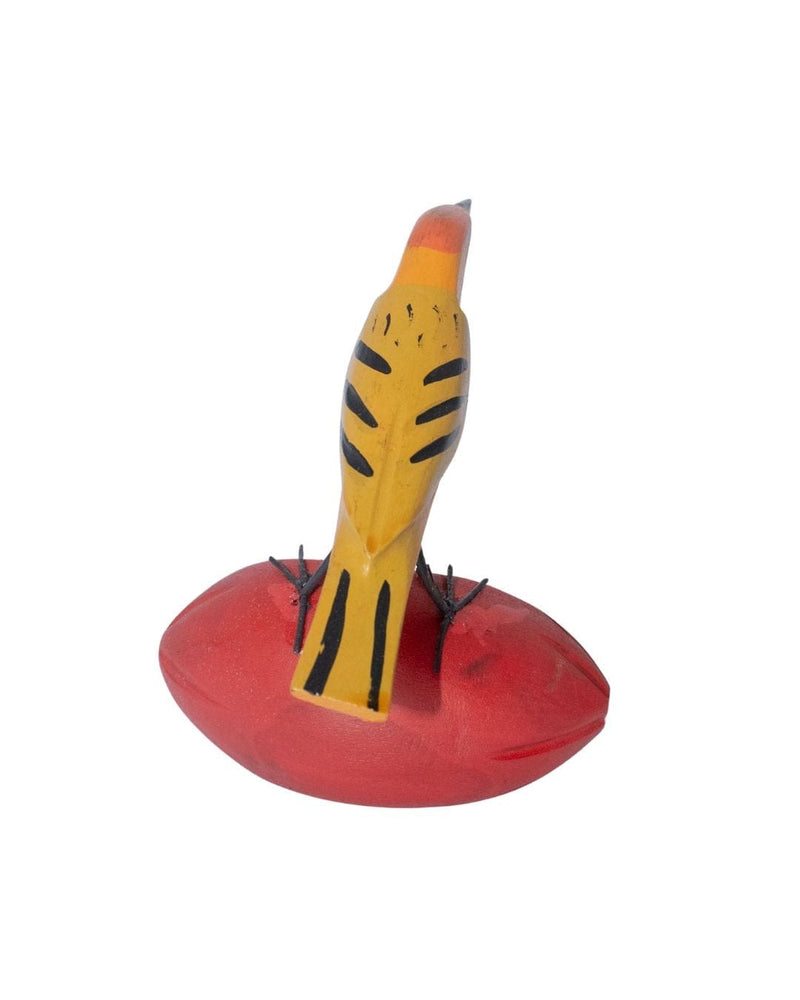 Escultura Canário da Terra na Pitaya do Sertão