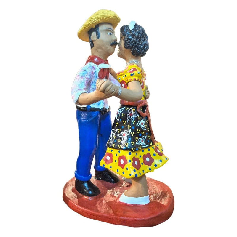 Escultura Casal do Forró em Cerâmica