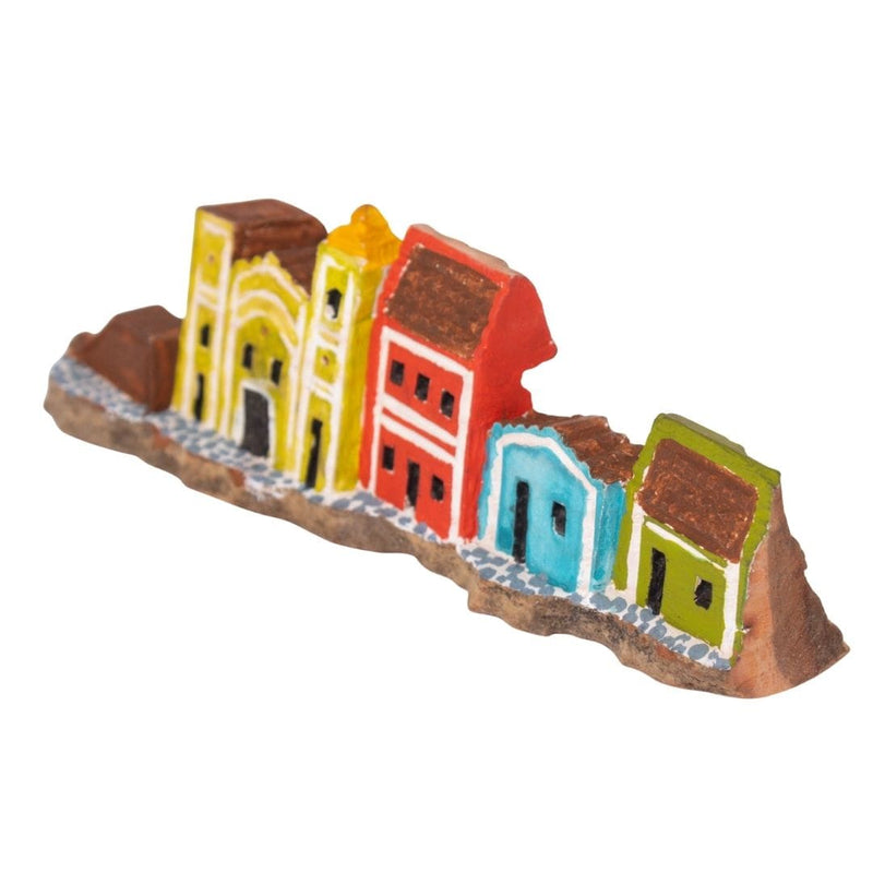 Escultura Casinha Talhada na Madeira CMS 01