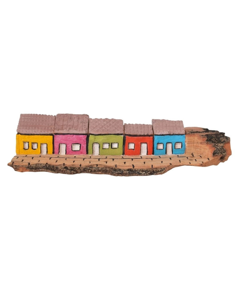 Escultura Casinha Talhada na Madeira CMS