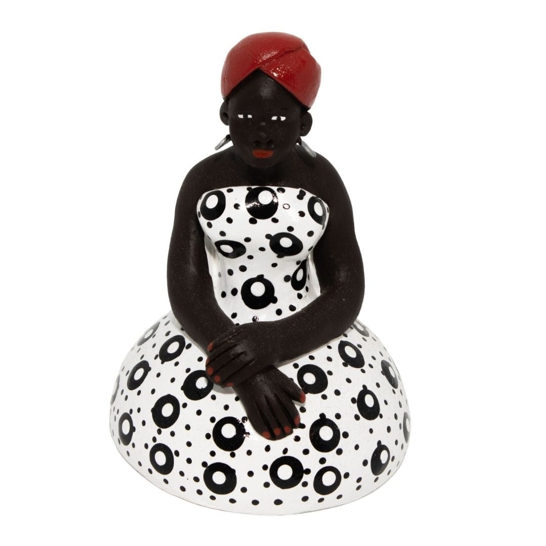 Escultura Dondoca  com vestido Branco