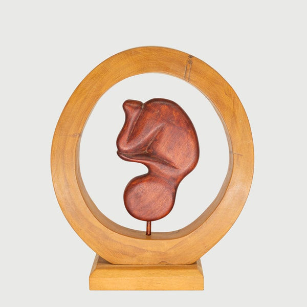 Escultura Embrião em Madeira G