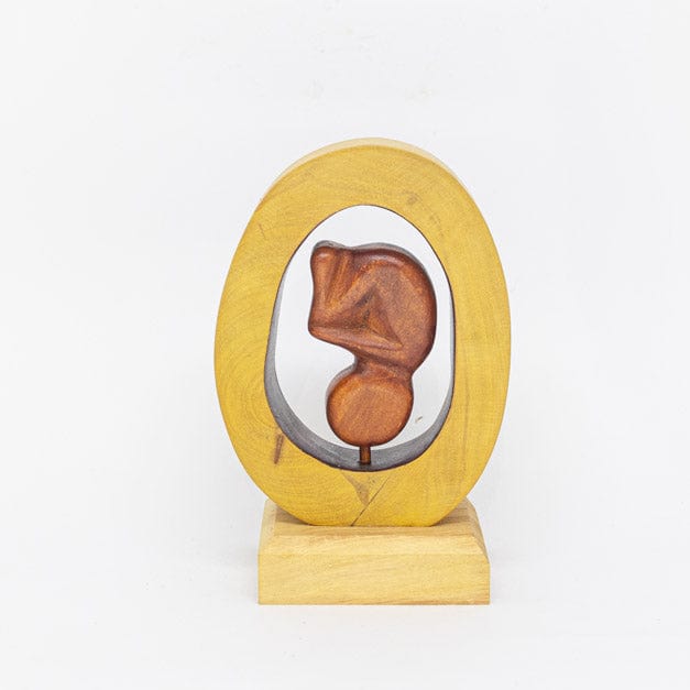 Escultura Embrião em Madeira PP 01