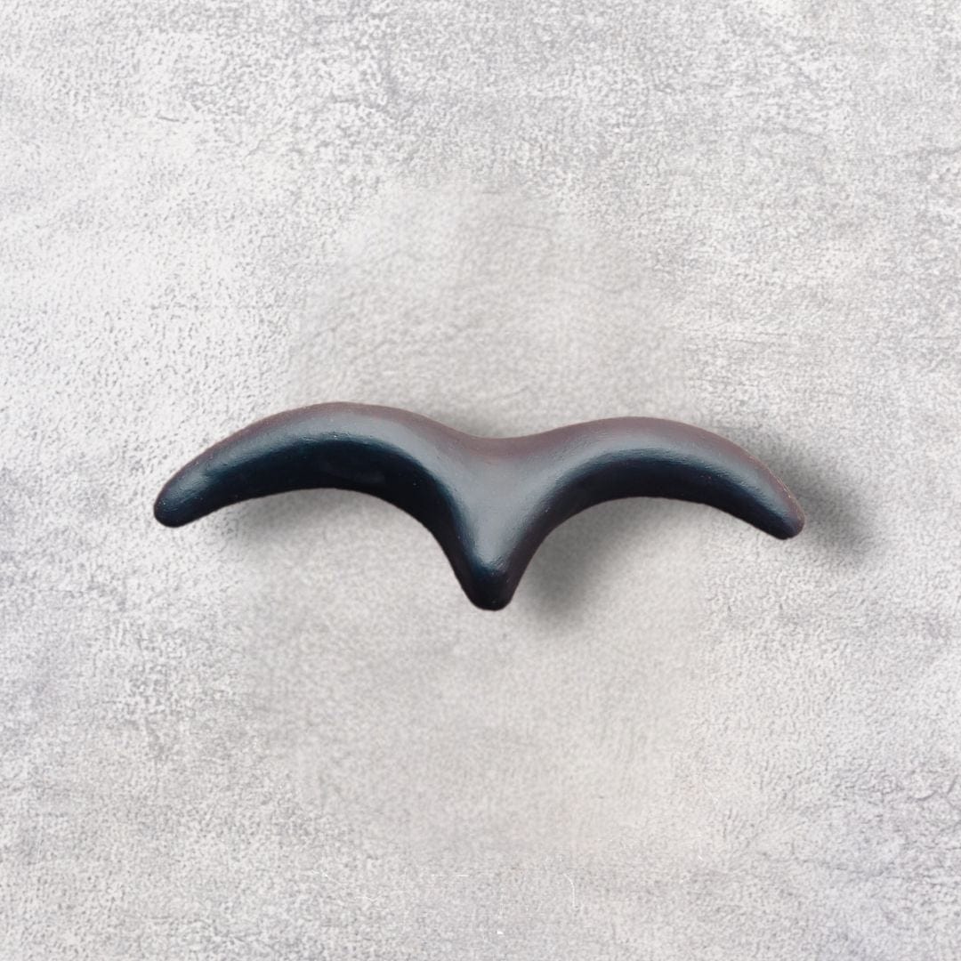 Escultura Gaivota Preta em Cerâmica P