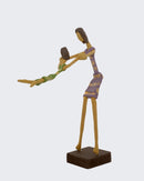 Escultura Mãe e Filha Girando