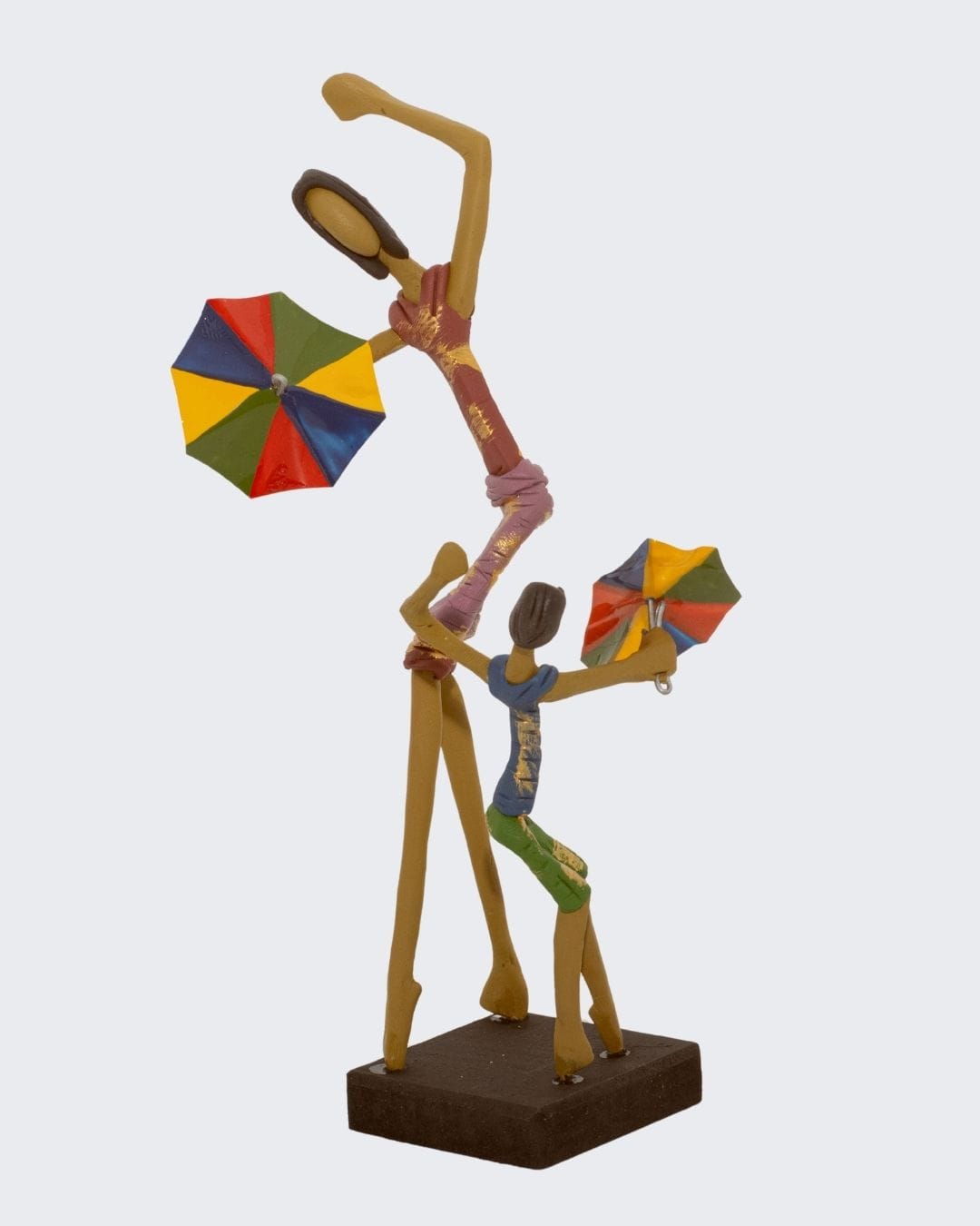 Escultura Mãe e Filho Frevando