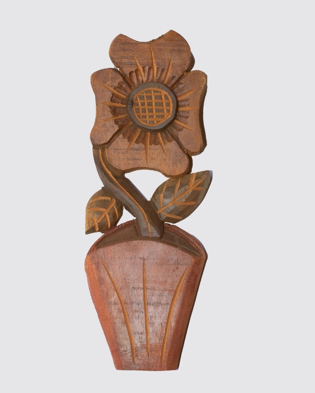 Figura Vaso com Flor G Entalhada na Madeira 01