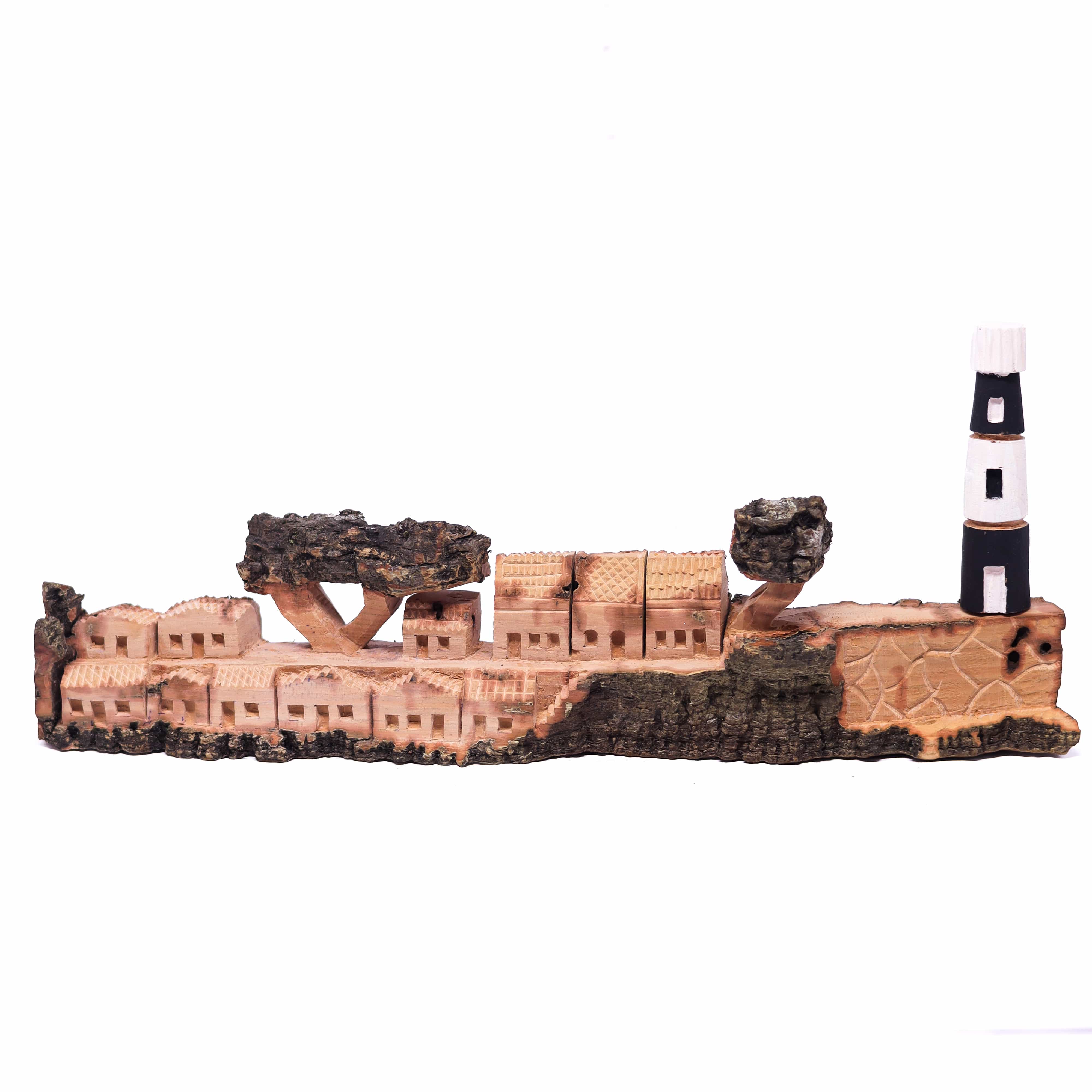 Escultura Casinha Talhada na Madeira CMS 32 cm
