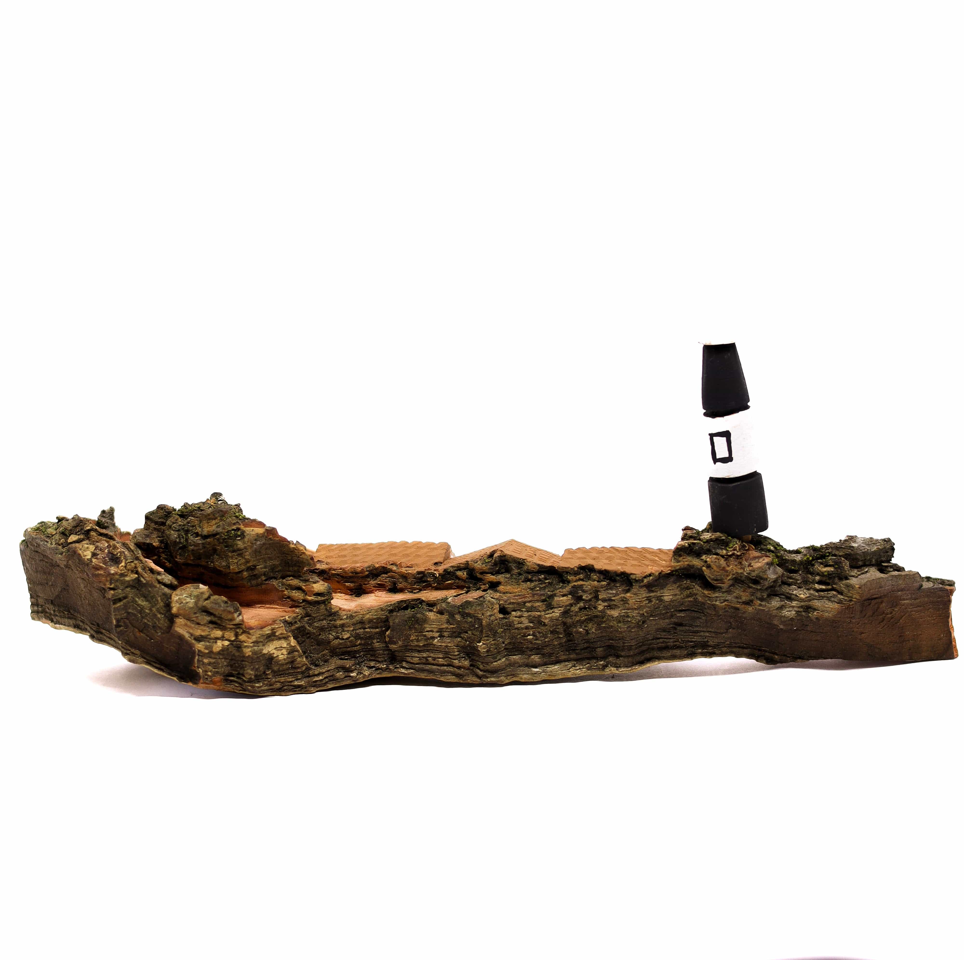 Escultura Casinha Talhada na Madeira CMS G