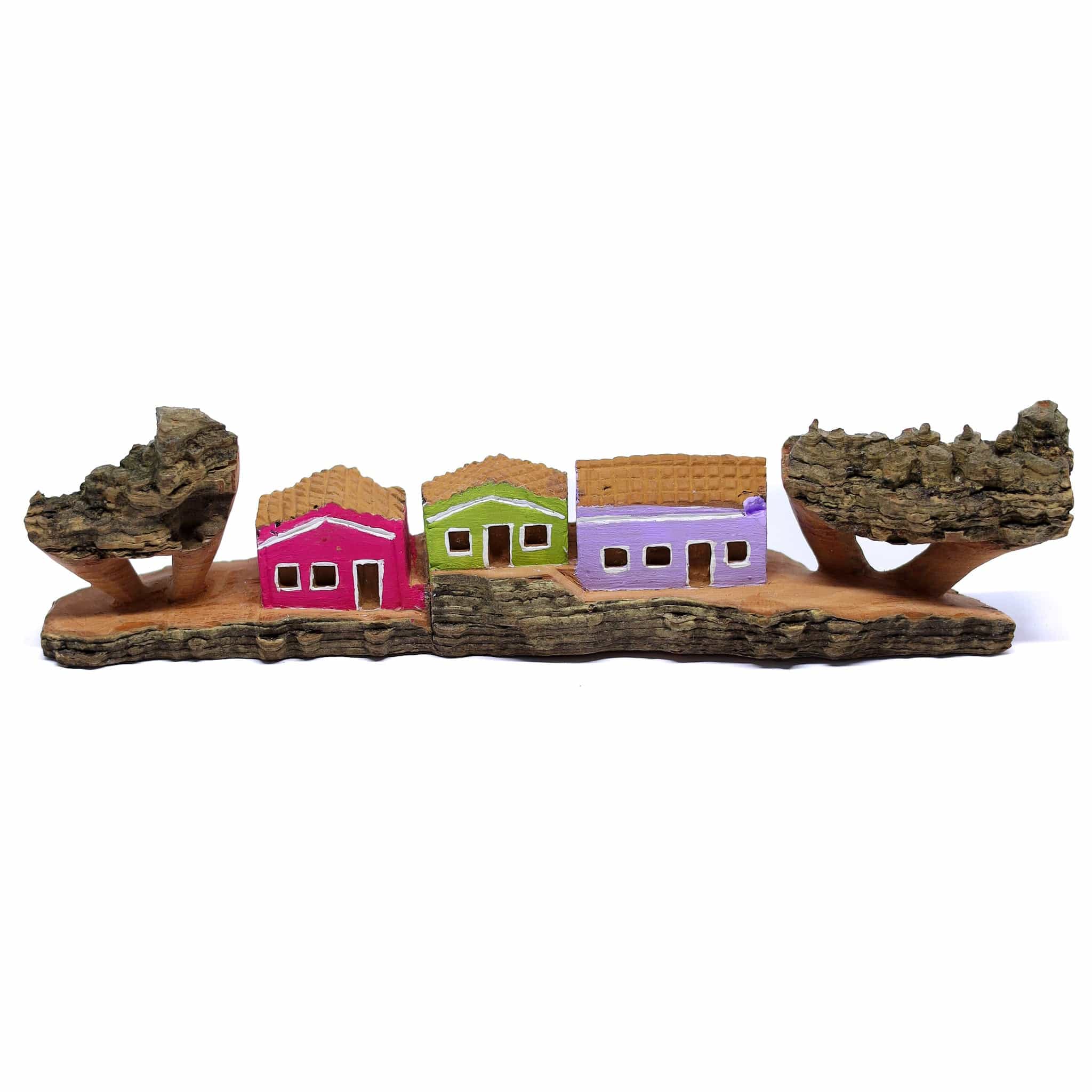 Escultura Casinha Talhada na Madeira CMS M 01