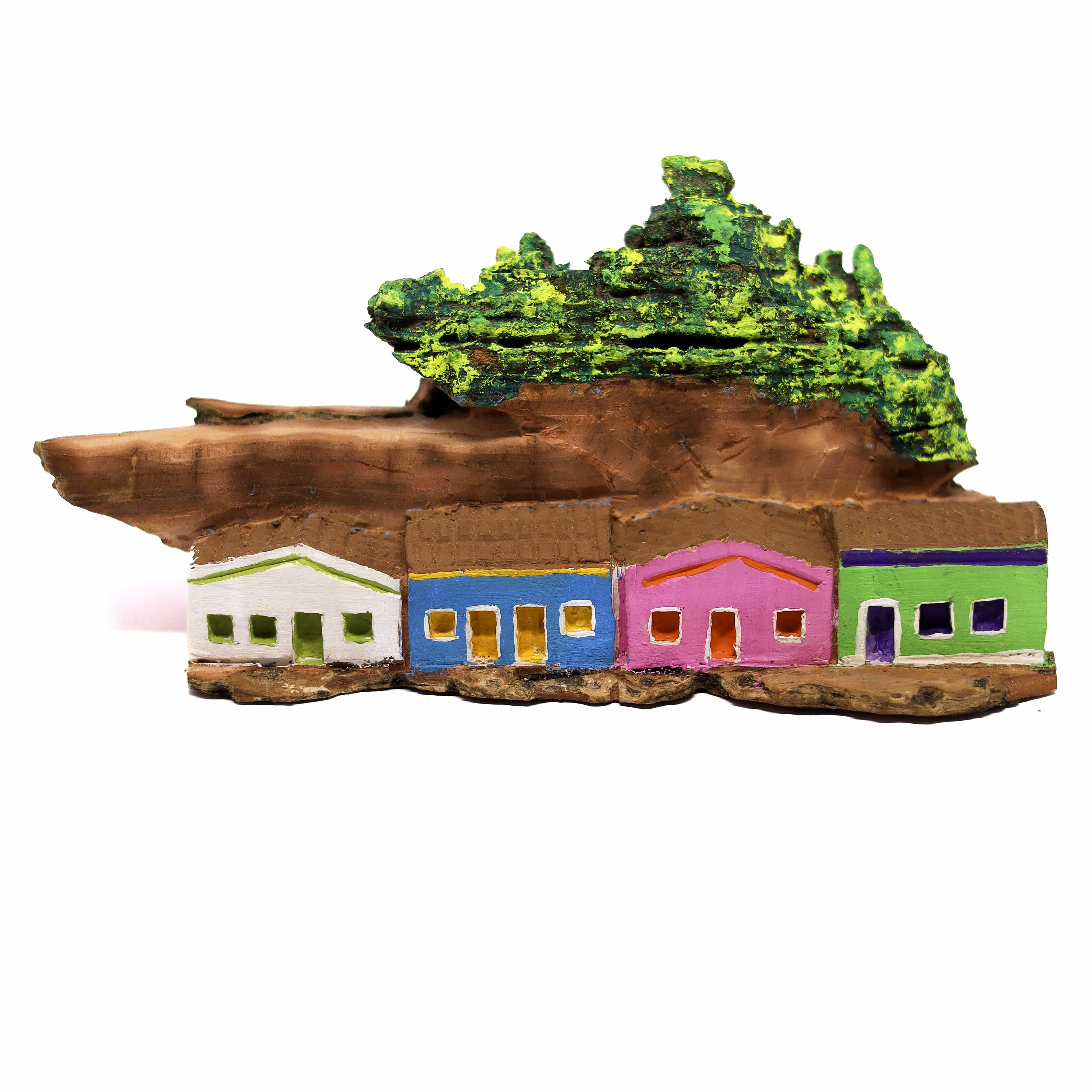 Escultura Casinha Talhada na Madeira CMS M 01
