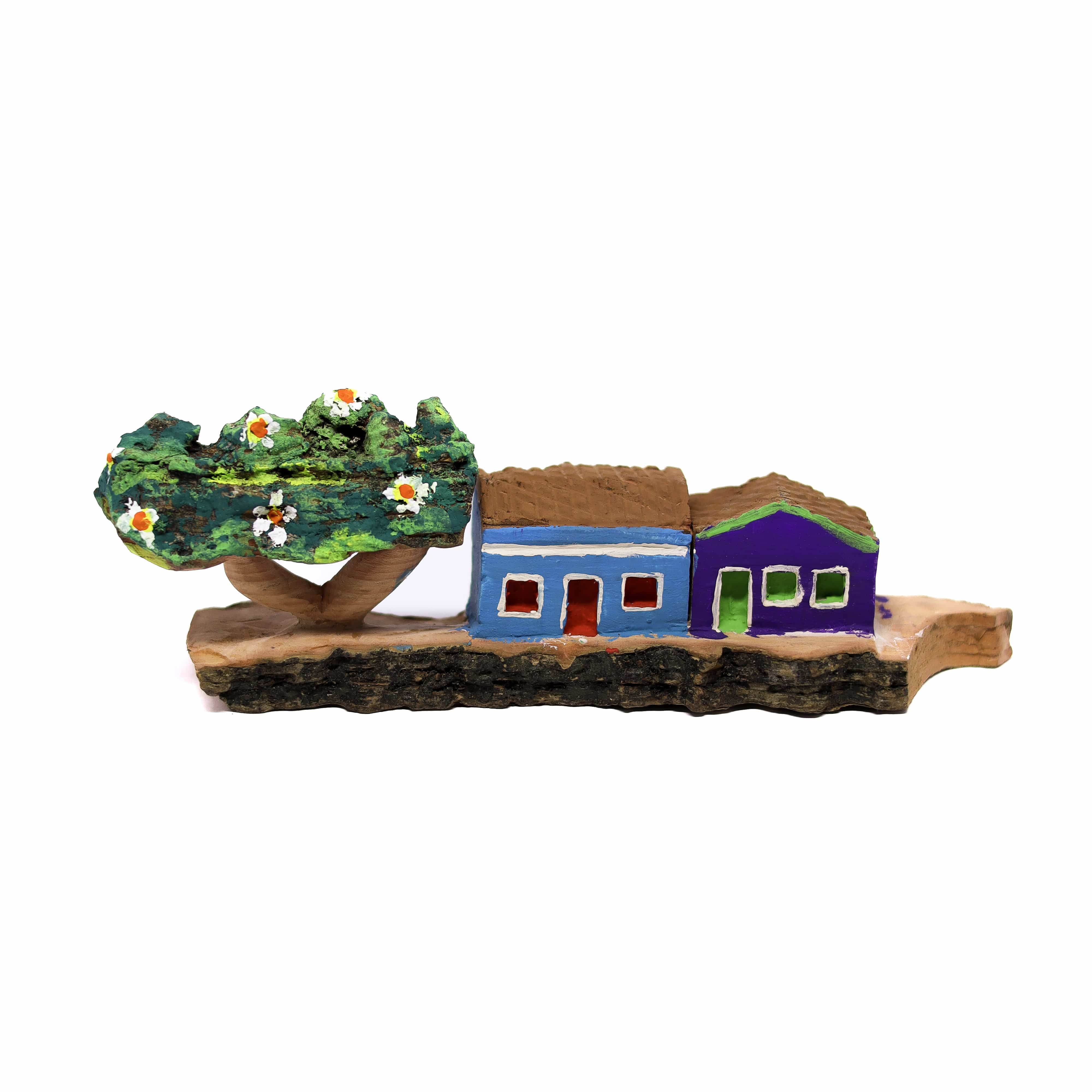 Escultura Casinha Talhada na Madeira CMS P 02