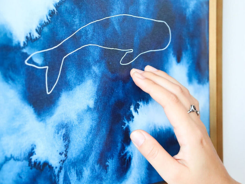 Baleia fundo azul