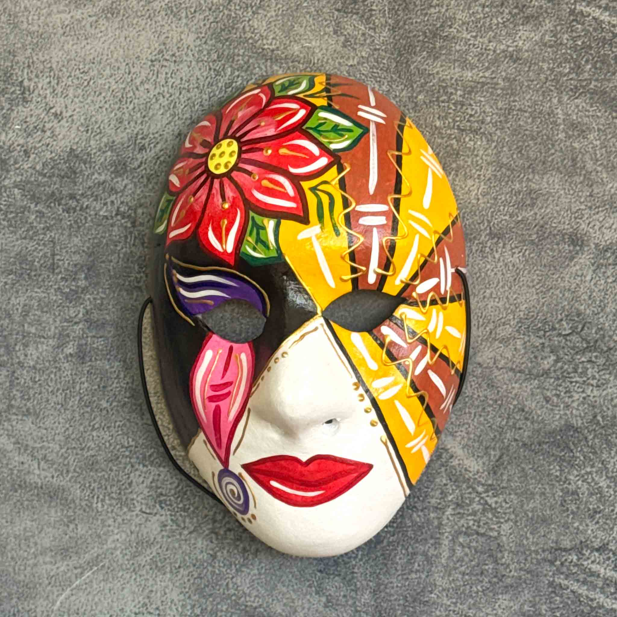 Máscara Papel Machê 12