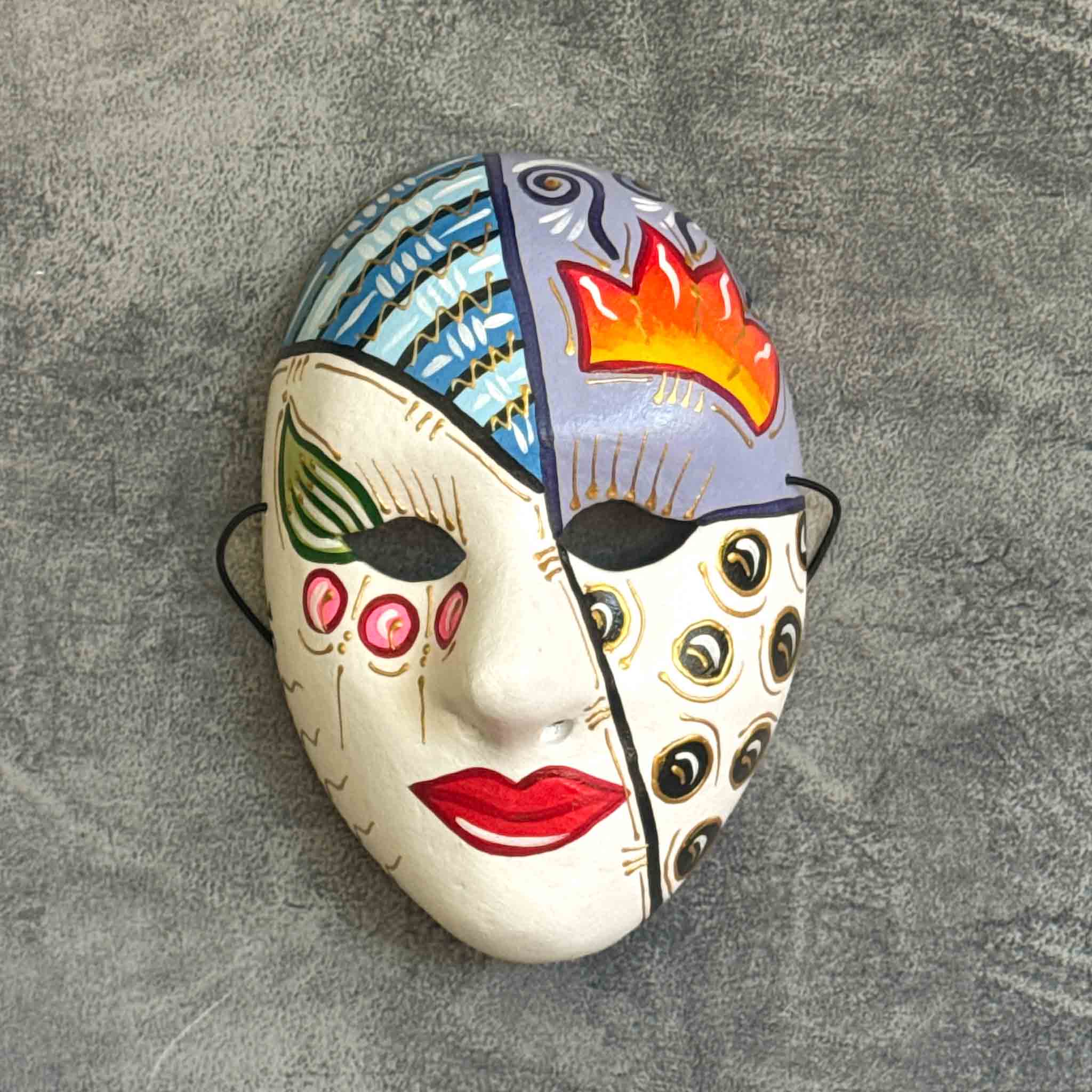 Máscara Papel Machê 13