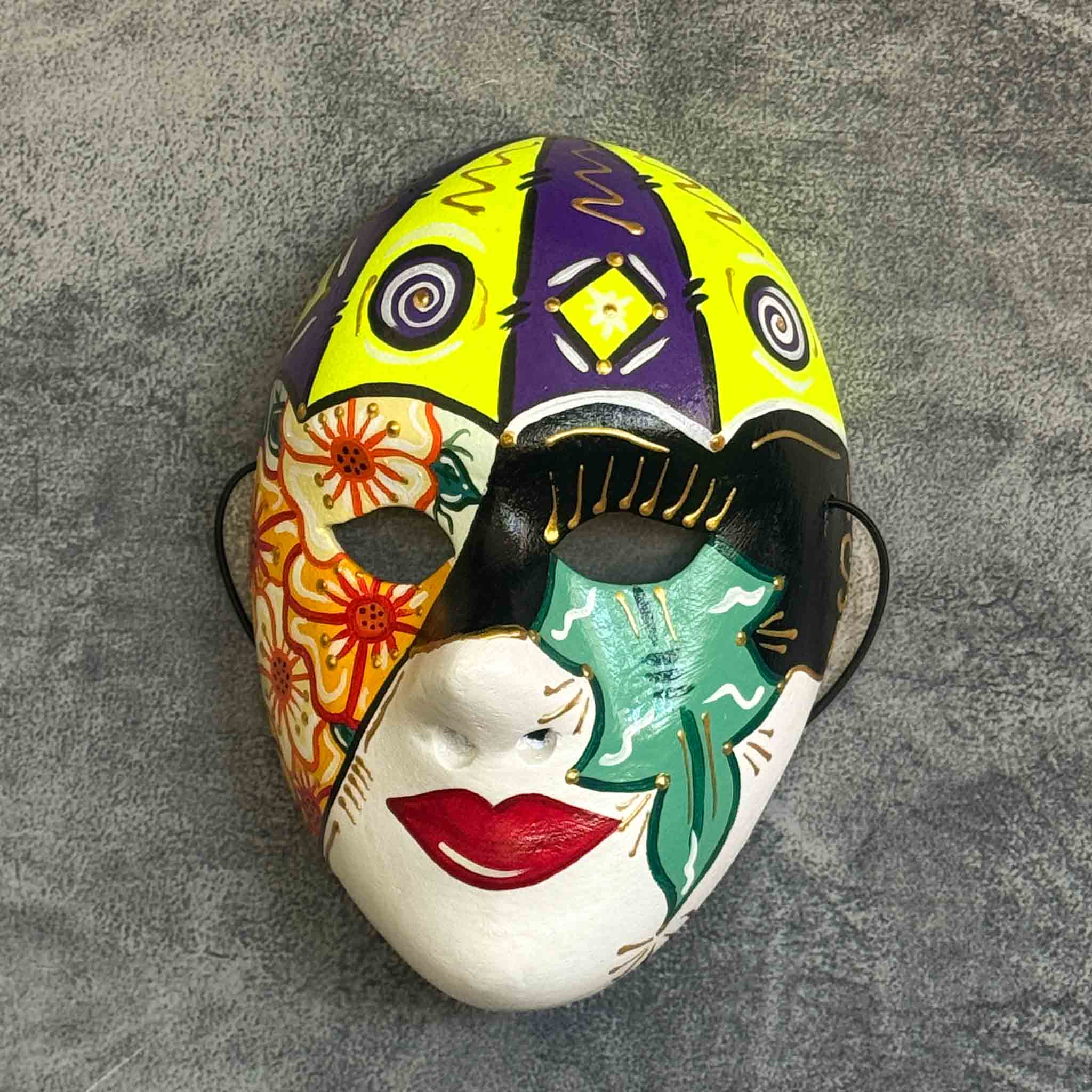 Máscara Papel Machê 28