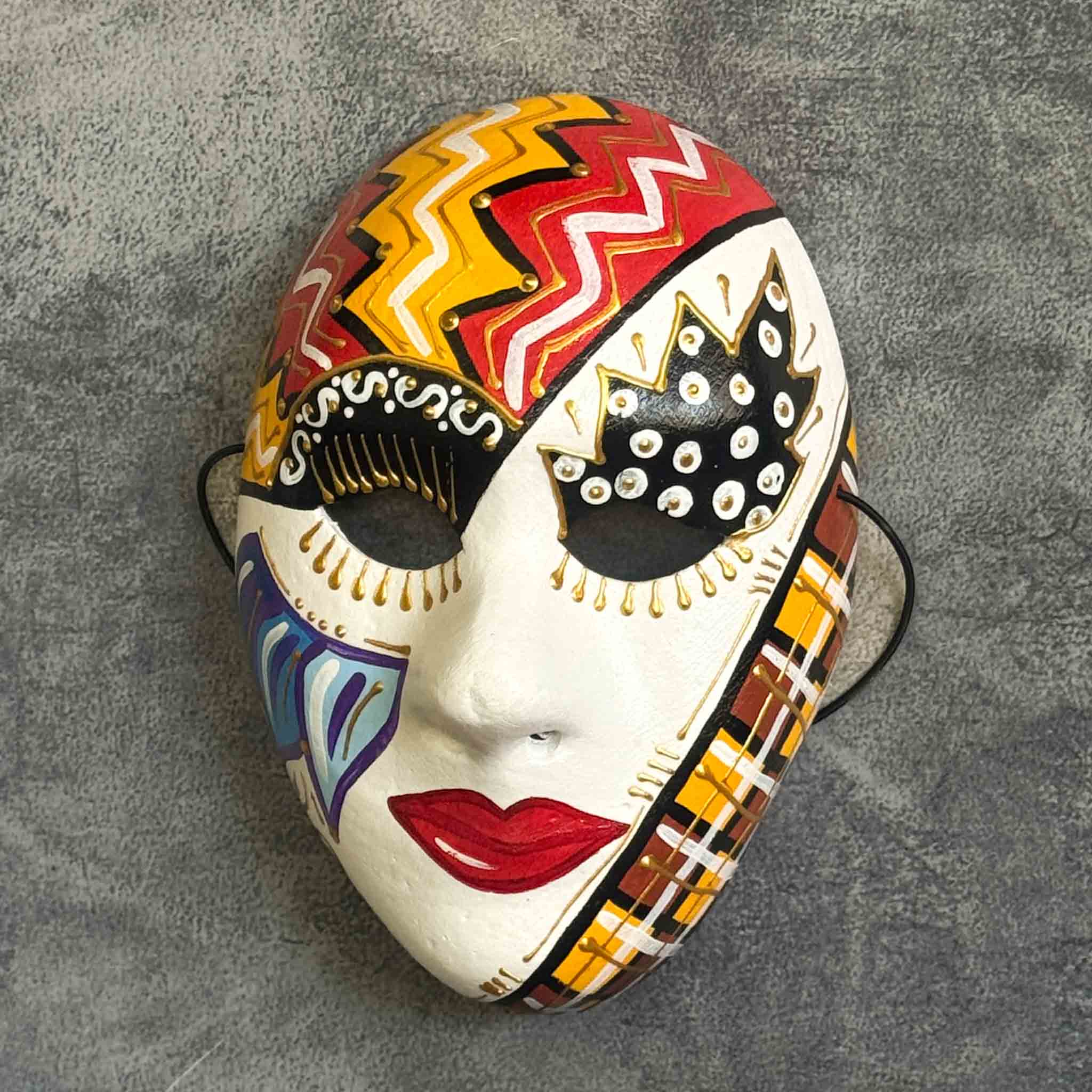 Máscara Papel Machê 32