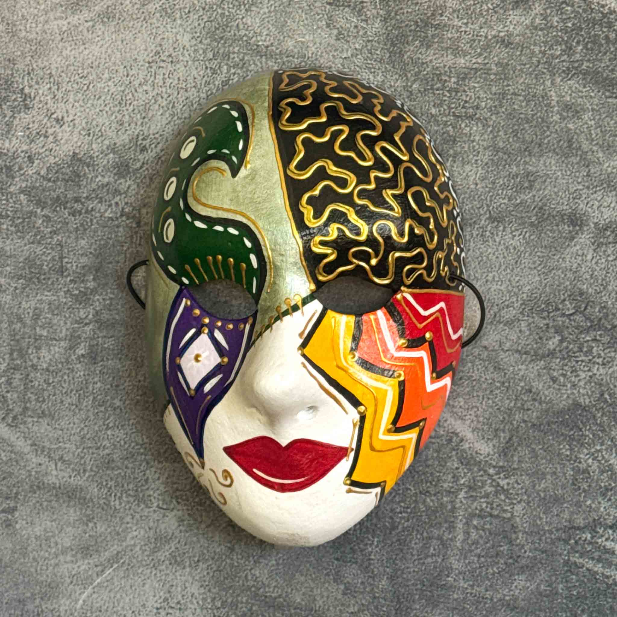 Máscara Papel Machê 36