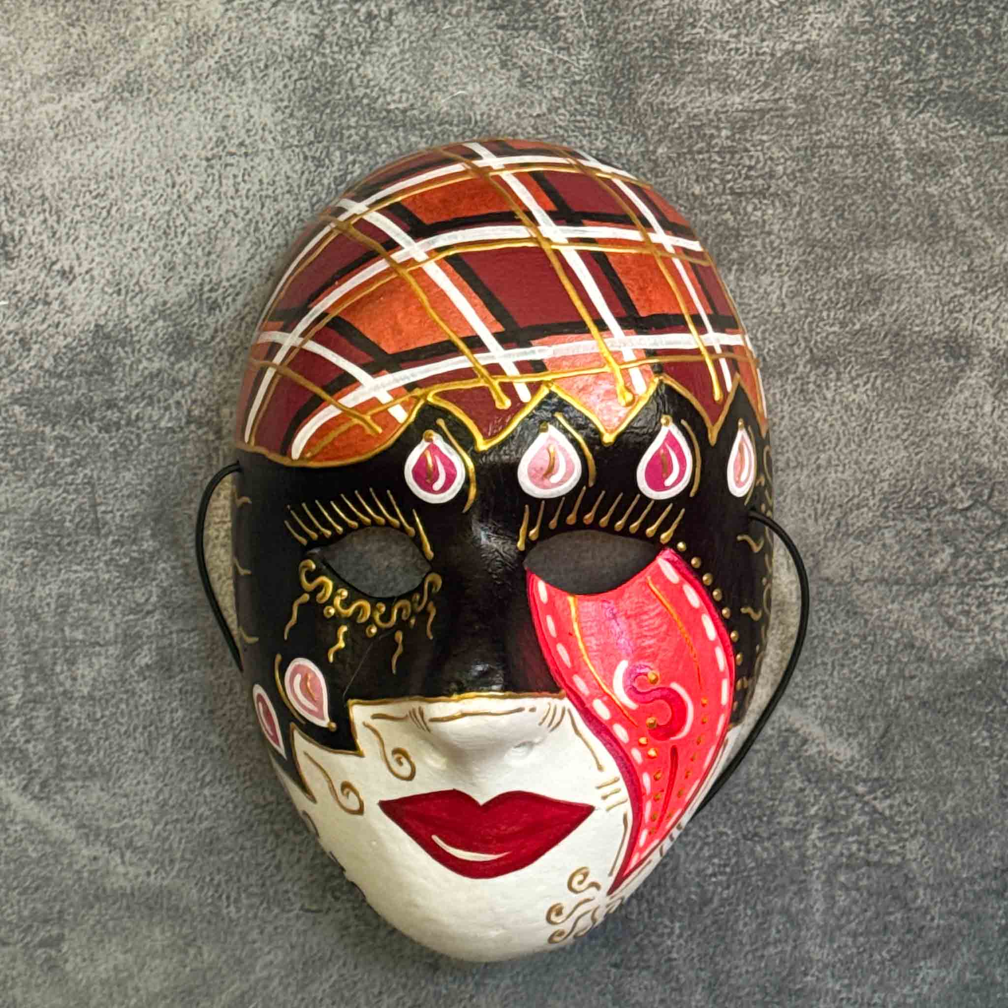 Máscara Papel Machê 46