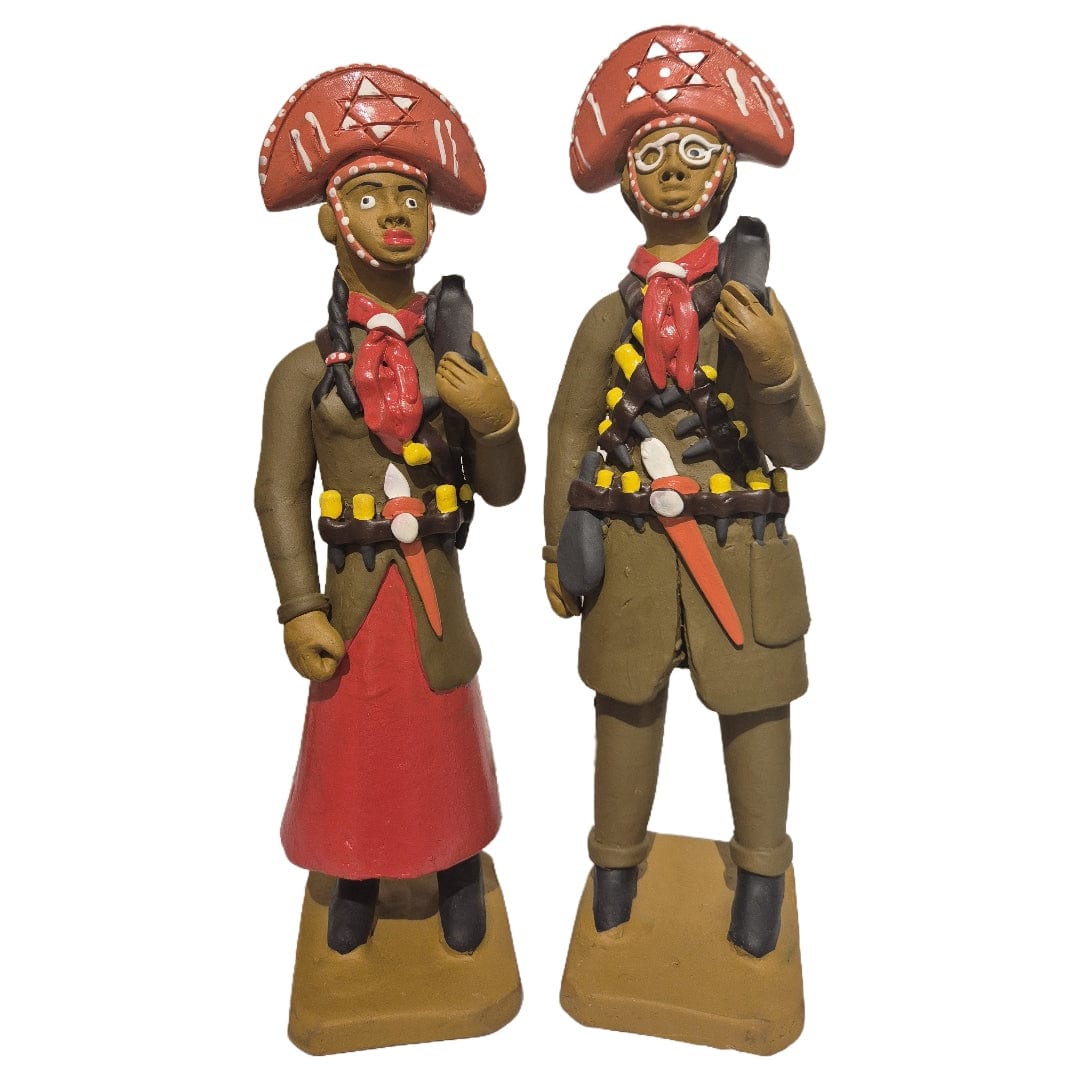 Casal lampião e maria bonita em cerâmica tradicional 02