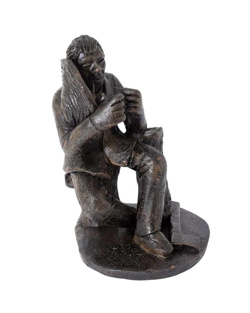 Escultura Entre Corte e Fumaça em Barro