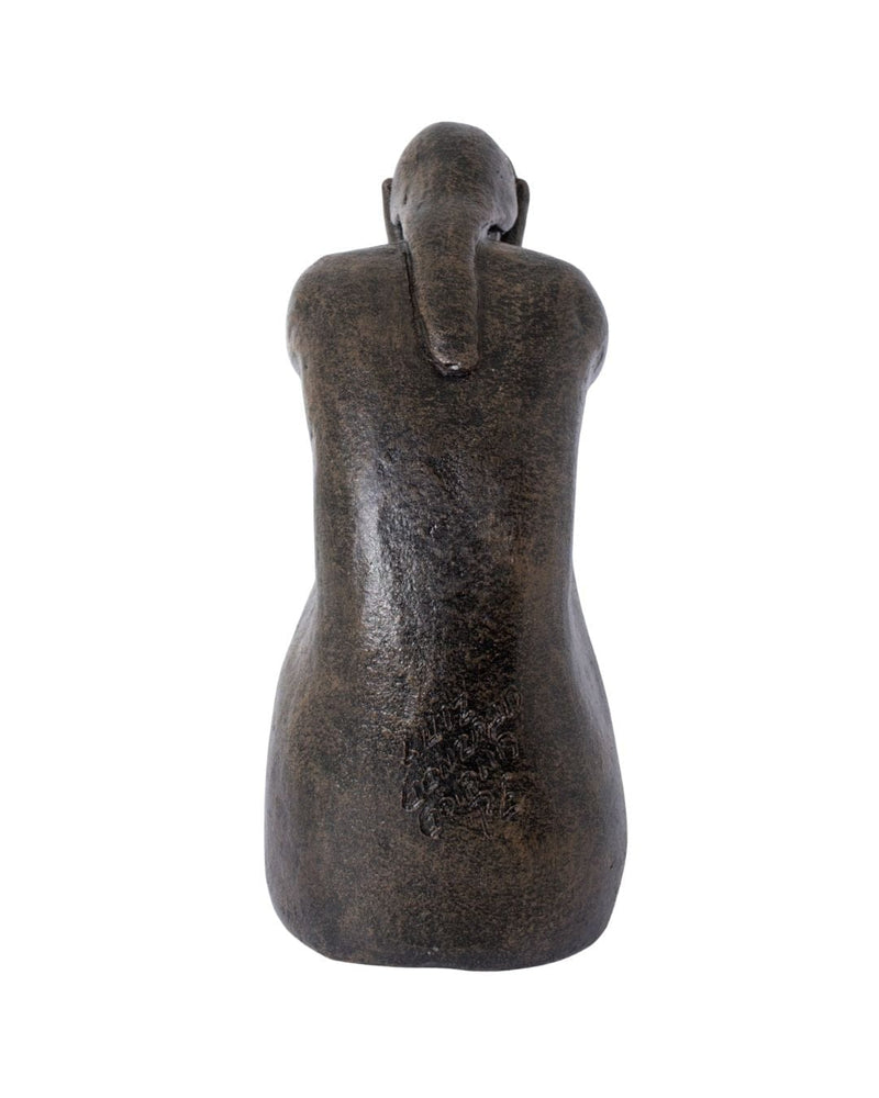 Escultura Mulher em Barro