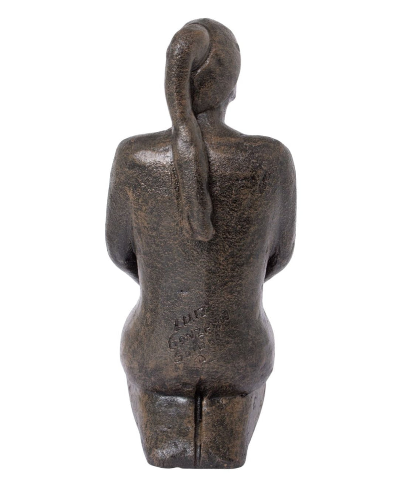 Escultura Mulher em Barro